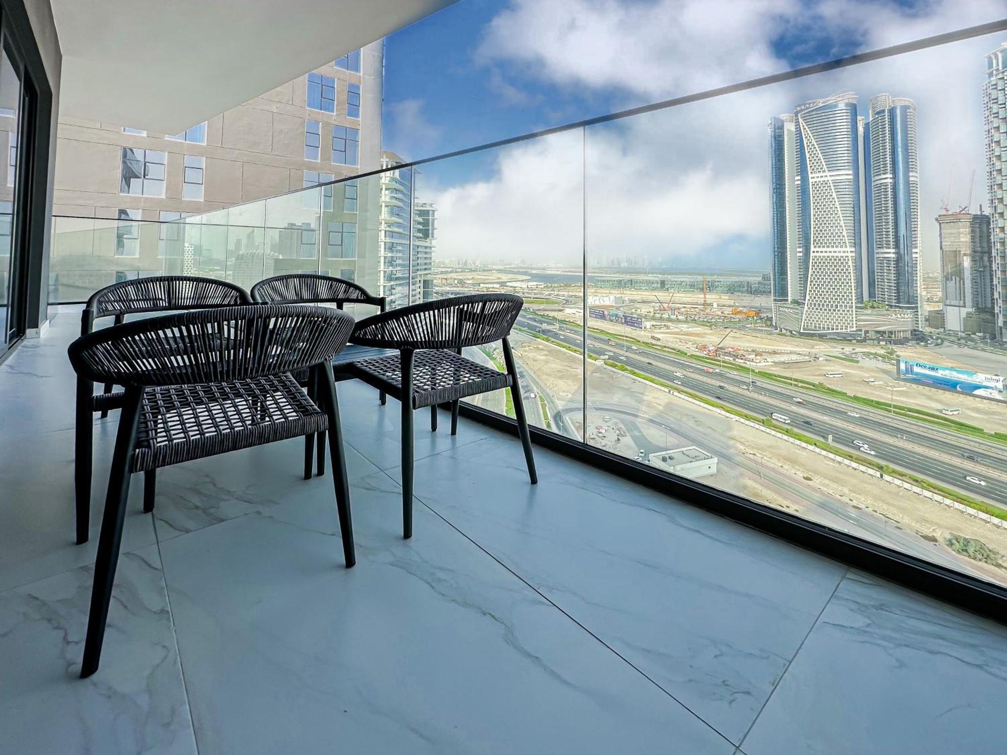 Skyline Oasis - Business Bay With Burj Khalifa Vie