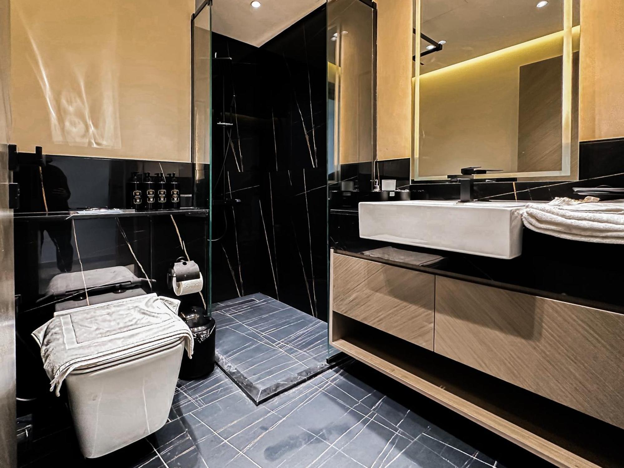 Skyline Oasis - Business Bay With Burj Khalifa Vie *