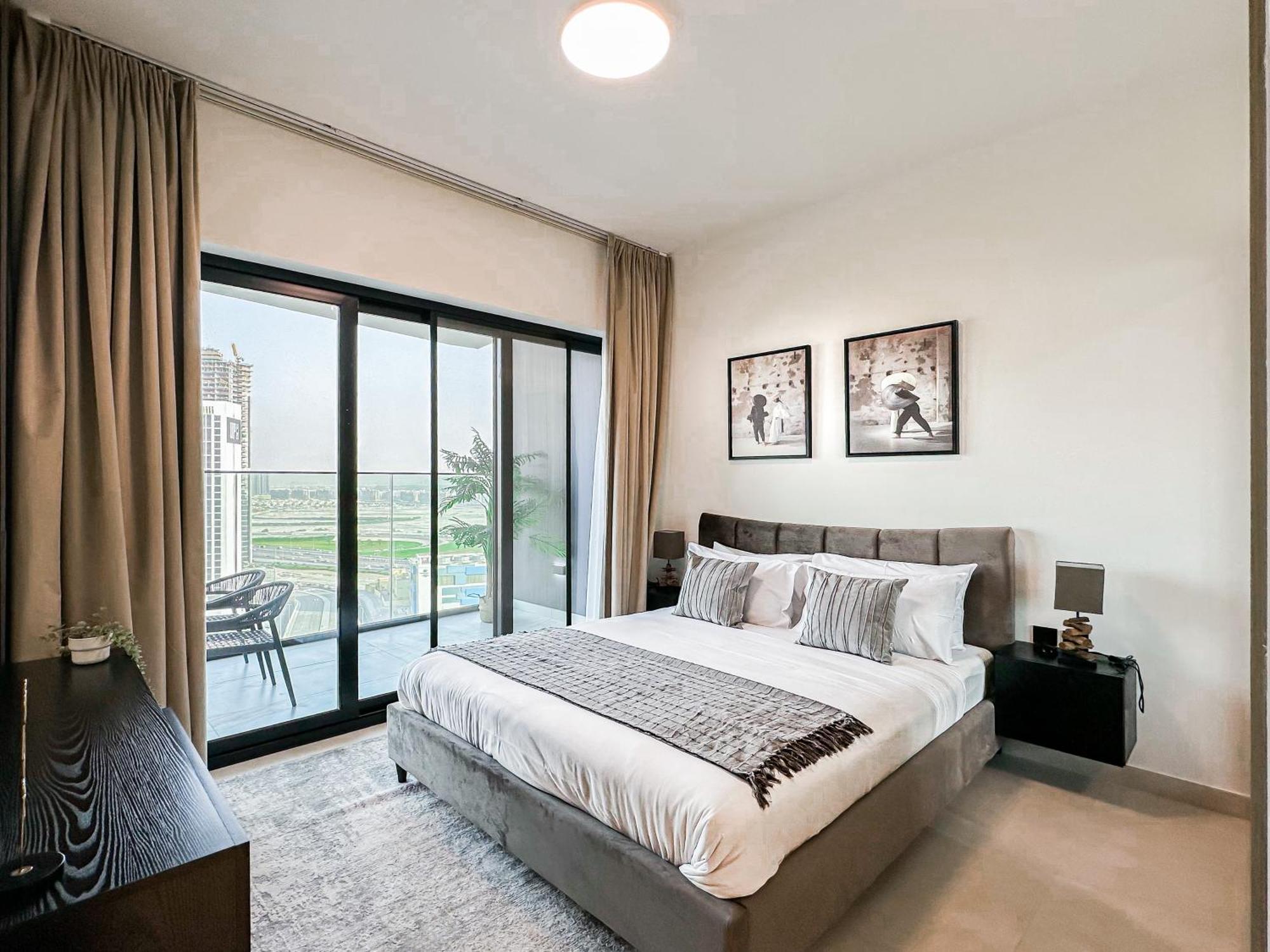 Skyline Oasis - Business Bay With Burj Khalifa Vie Apartment Dubai