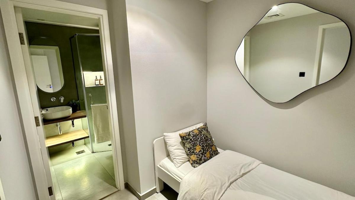 Ultimate 5br Luxury I 2500 Sqf I Burj Inner Circle Dubai
