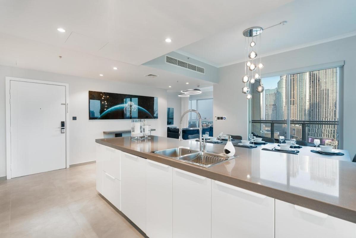 Ultimate 5br Luxury I 2500 Sqf I Burj Inner Circle Apartment *