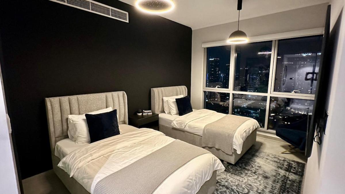 Apartment Ultimate 5br Luxury I 2500 Sqf I Burj Inner Circle