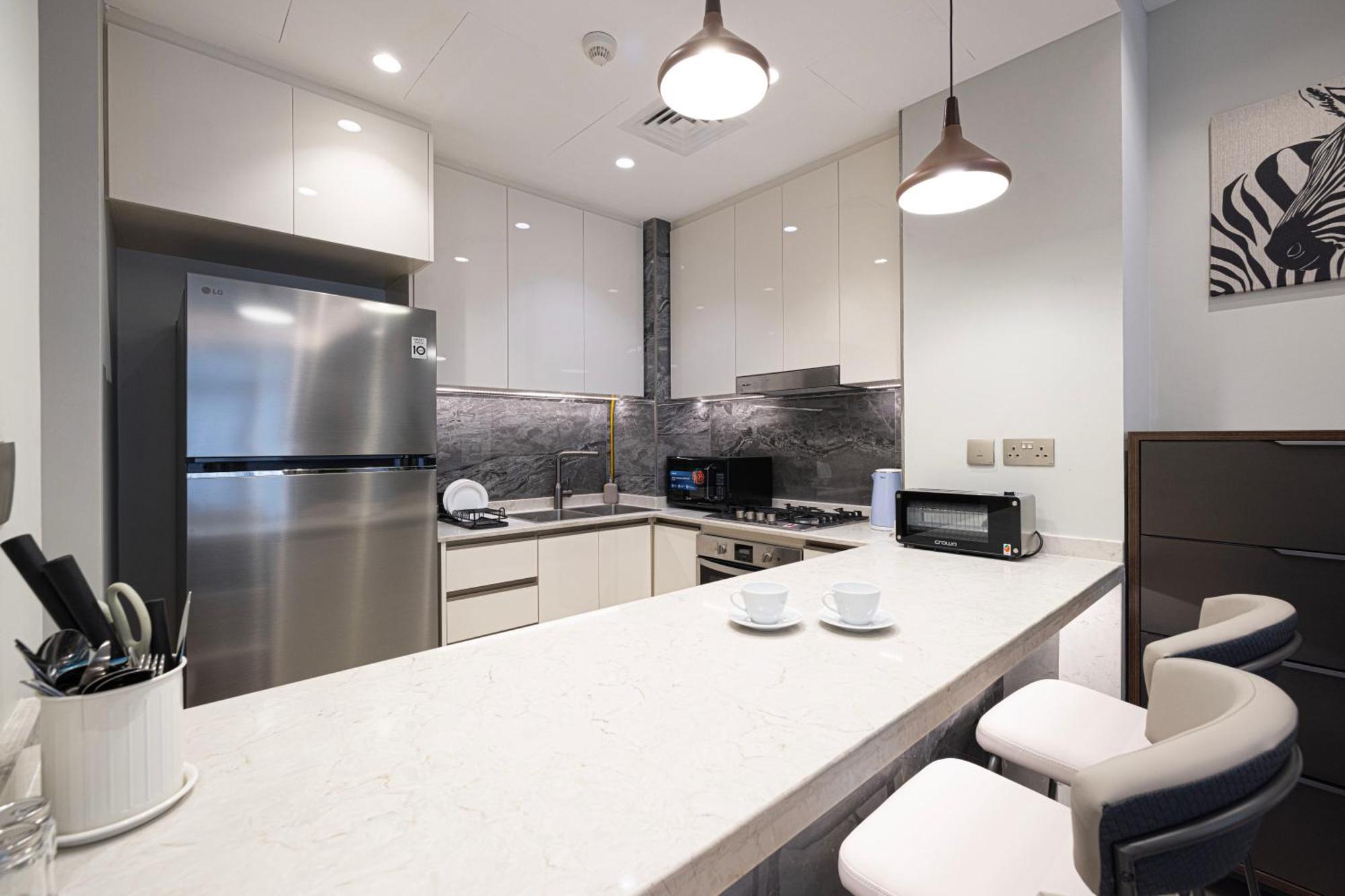 Elegant 1bhk In Business Bay, Nearby Burj Khalifa & Mall *