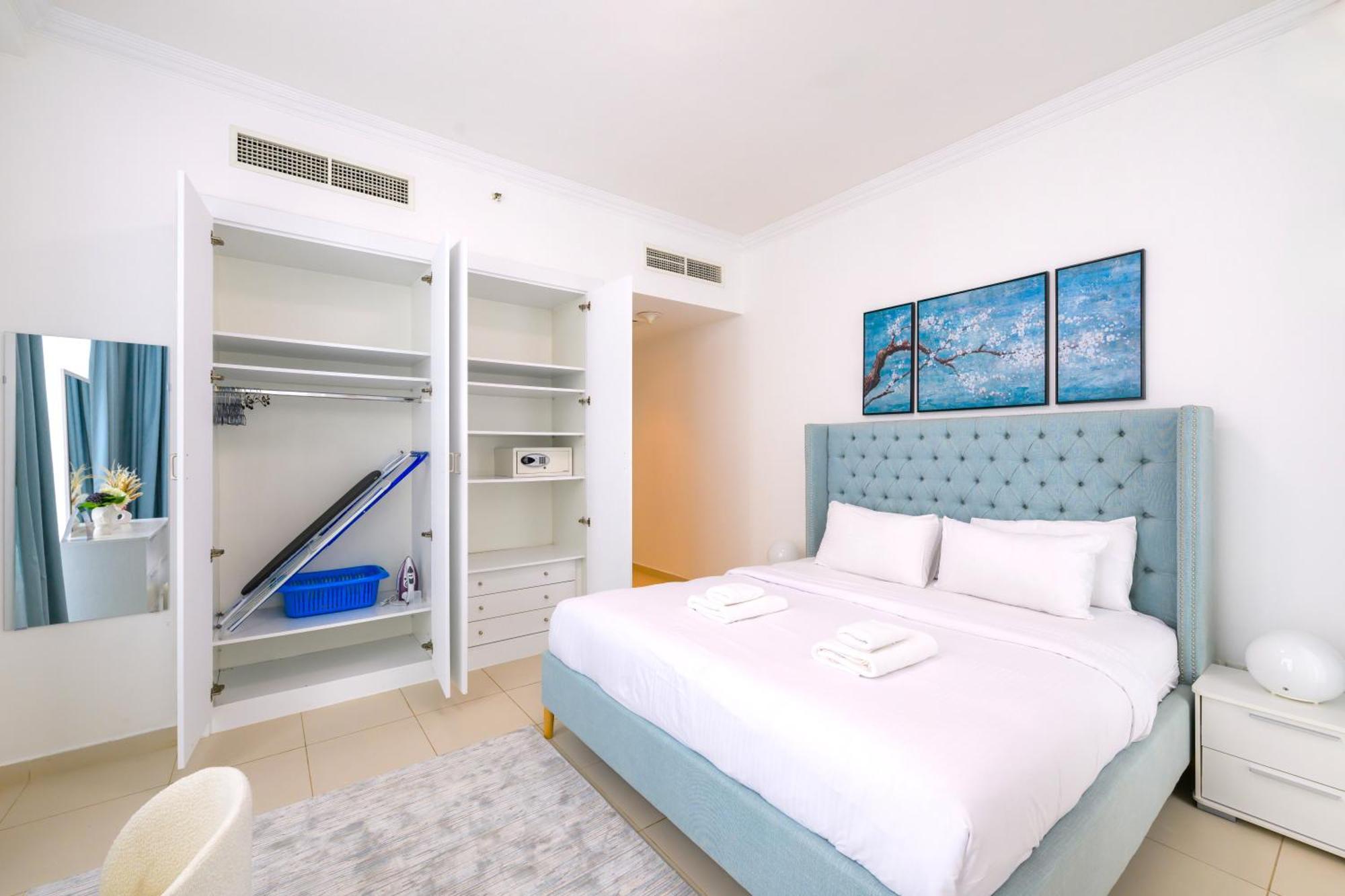 Lovely 1br In Scala Tower With Canal & Burj View Apartment Dubai
