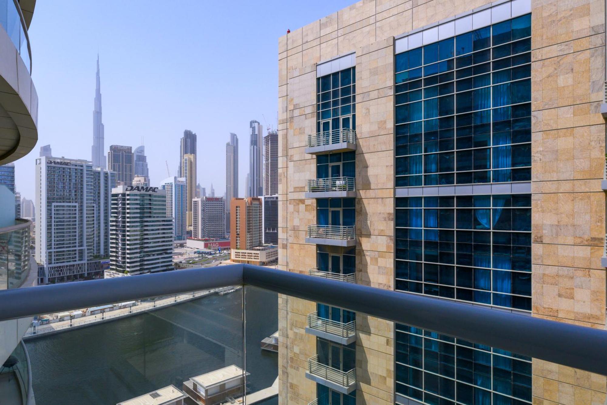 Lovely 1br In Scala Tower With Canal & Burj View Dubai