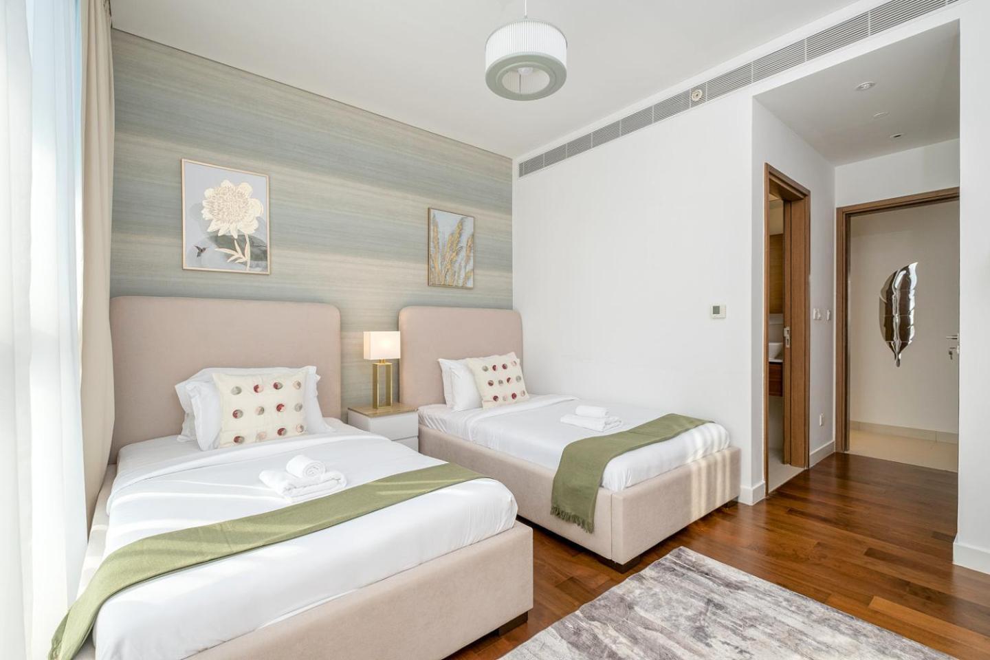 Lush 2 & Half Br In Walk With Burj Khalifa View Dubai