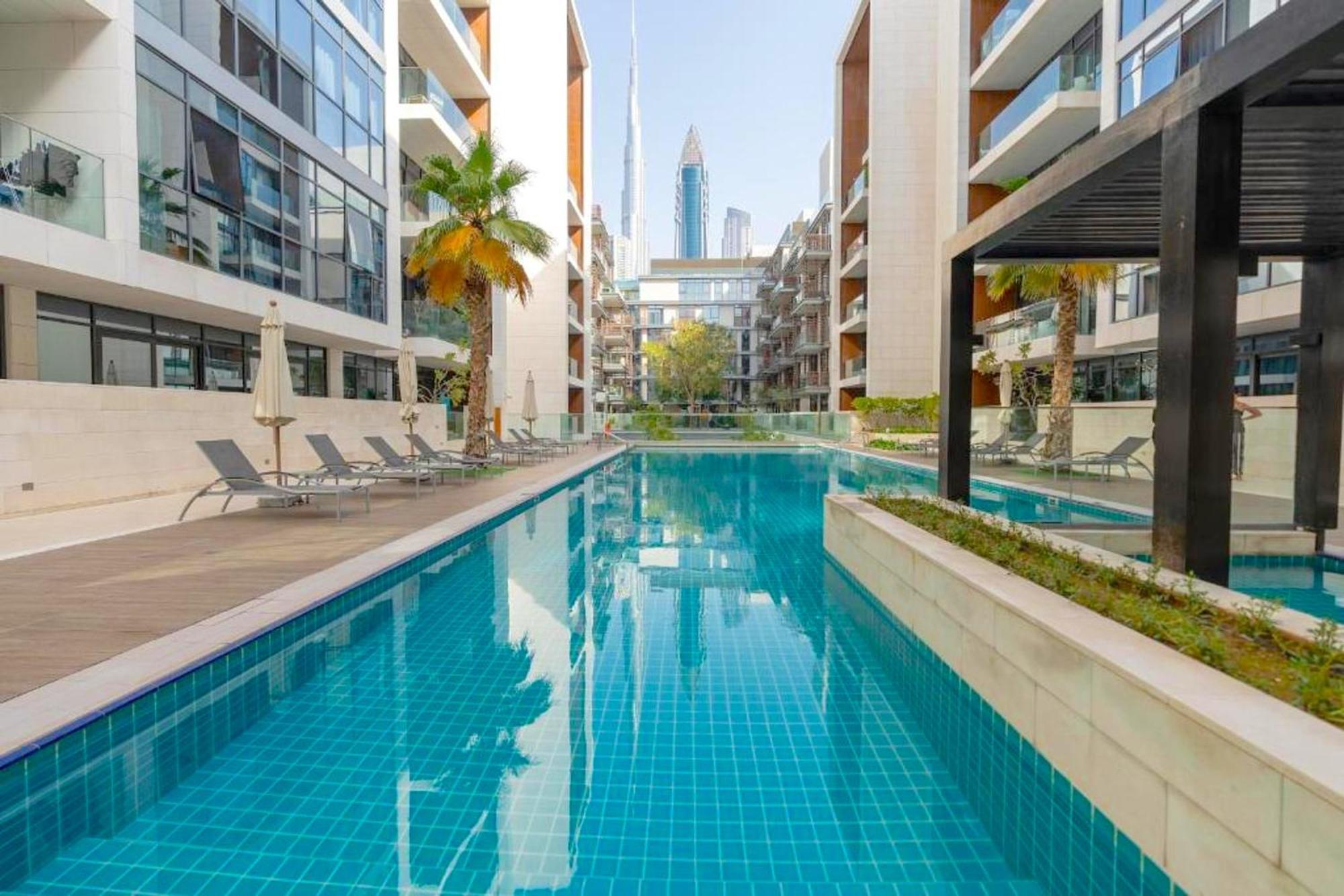 Lush 2 & Half Br In Walk With Burj Khalifa View *