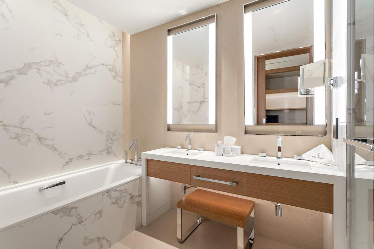 Apartment First Class 2br Luxury Urban Getaway Dubai
