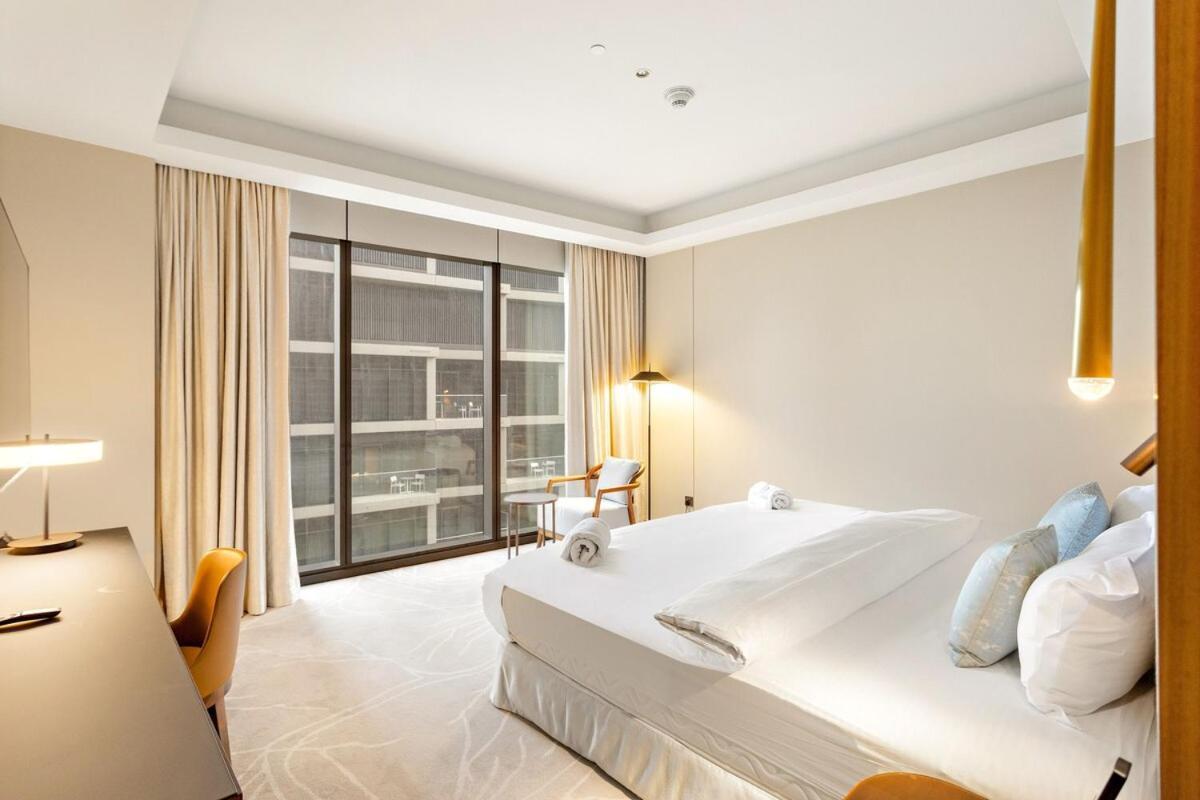 First Class 2br Luxury Urban Getaway Apartment Dubai