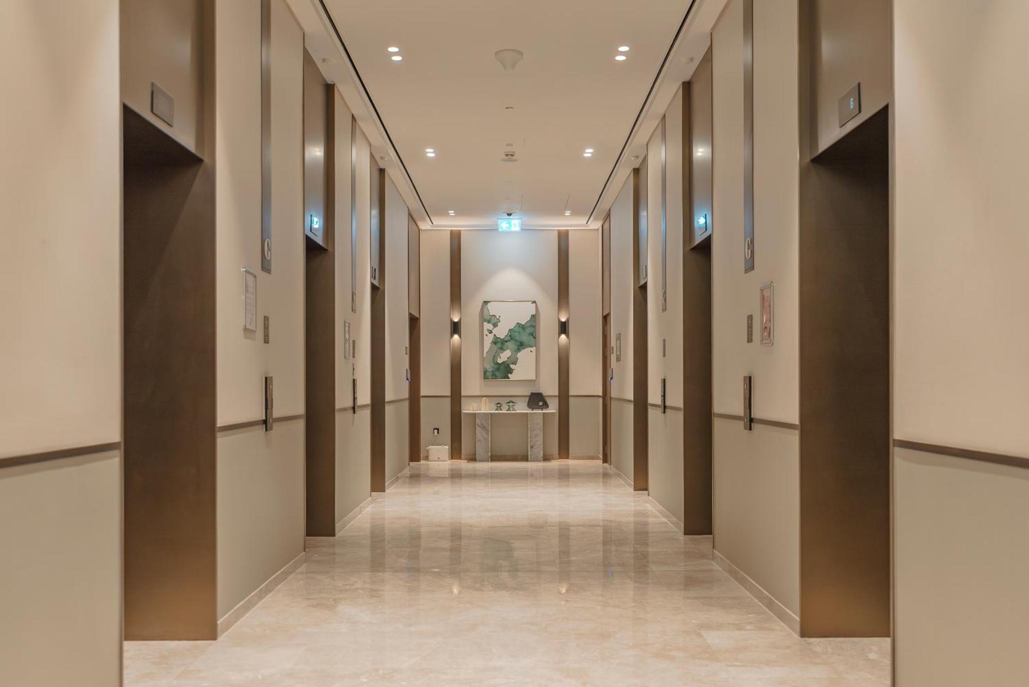 Downtown Luxury - Full Burj Khalifa & Fountain Views - 5 Minutes Walk To Mall Apartment *