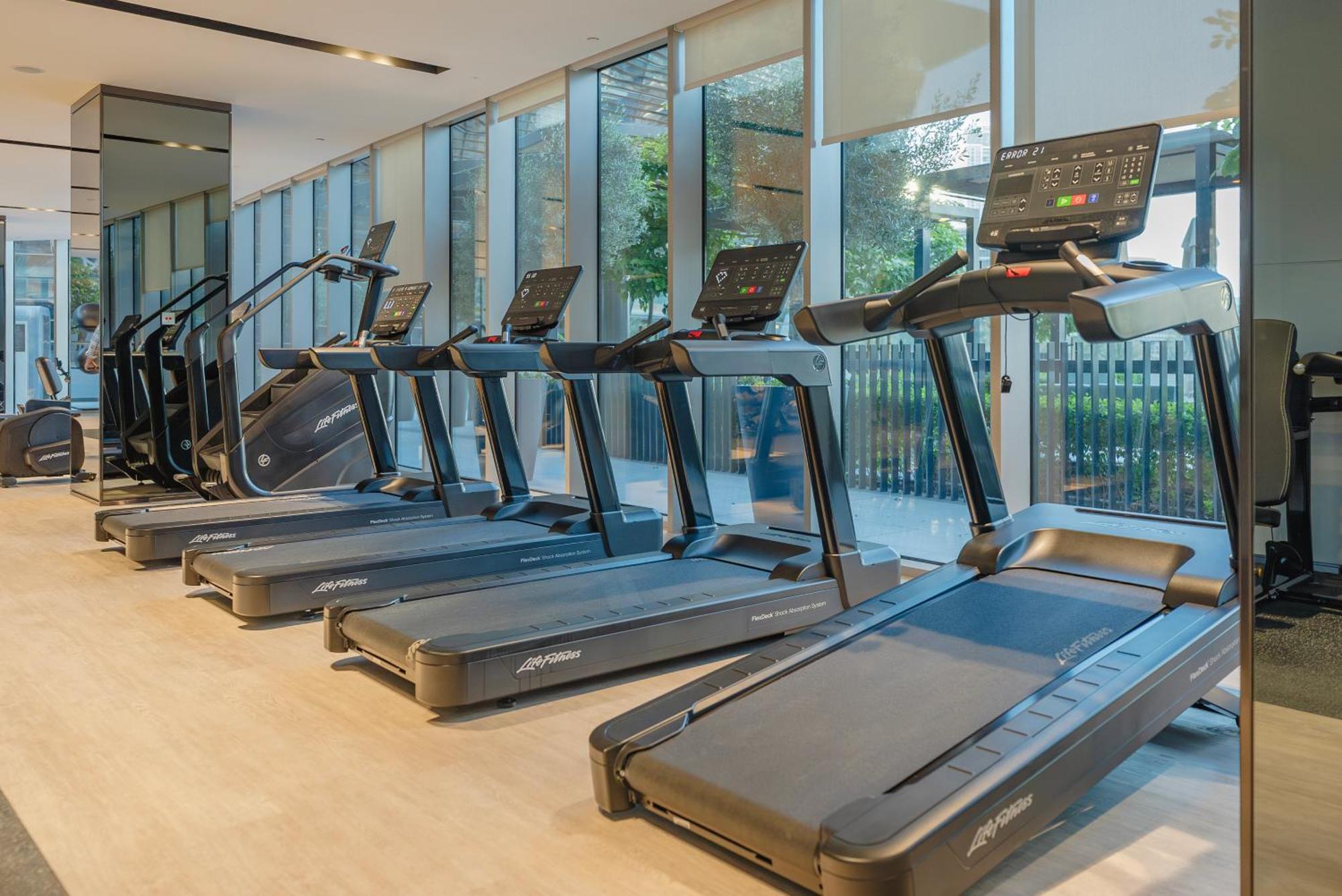 Apartment Downtown Luxury - Full Burj Khalifa & Fountain Views - 5 Minutes Walk To Mall Dubai