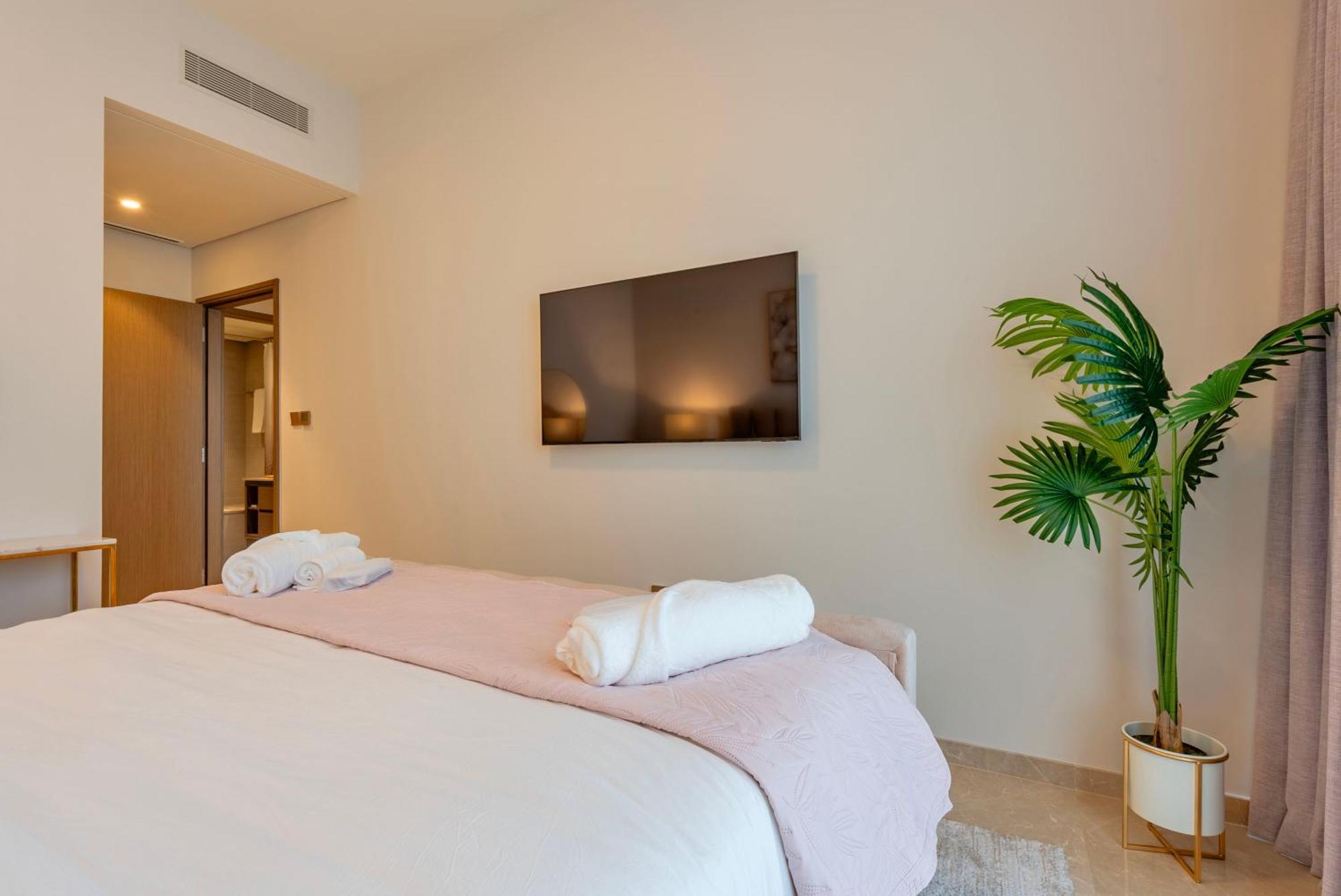 Apartment Downtown Luxury - Full Burj Khalifa & Fountain Views - 5 Minutes Walk To Mall Dubai