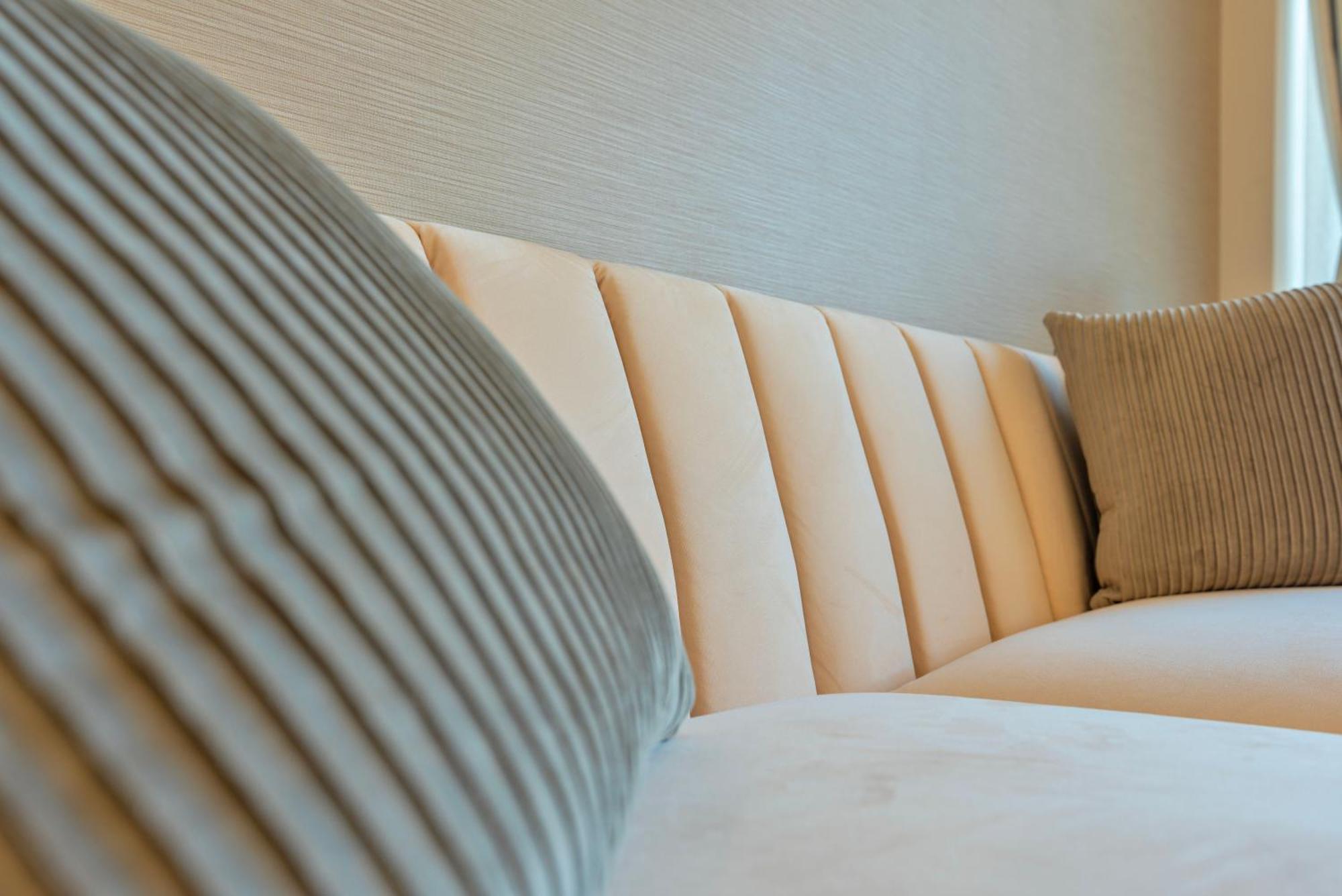 Apartment Downtown Luxury - Full Burj Khalifa & Fountain Views - 5 Minutes Walk To Mall