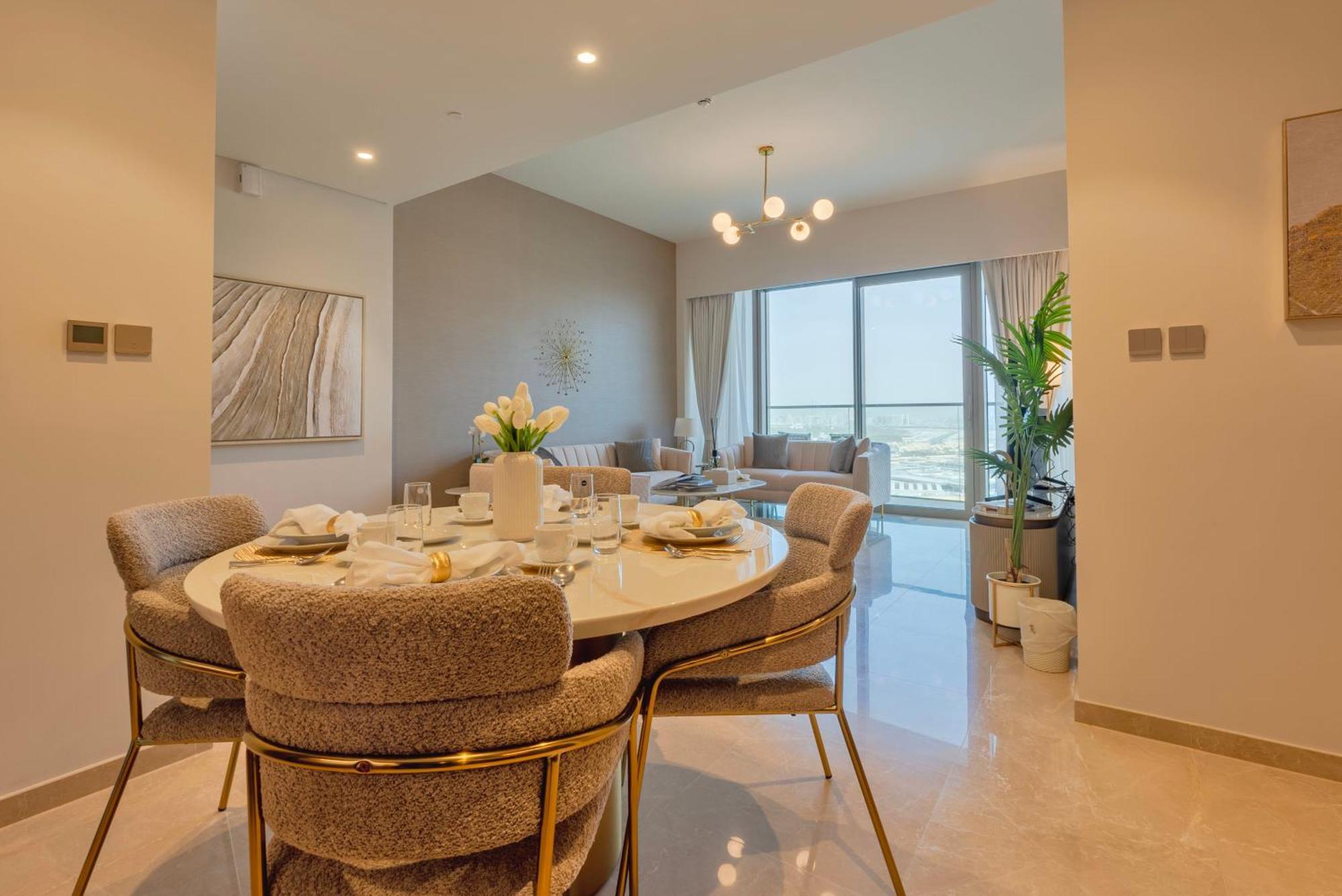 Downtown Luxury - Full Burj Khalifa & Fountain Views - 5 Minutes Walk To Mall Apartment Dubai