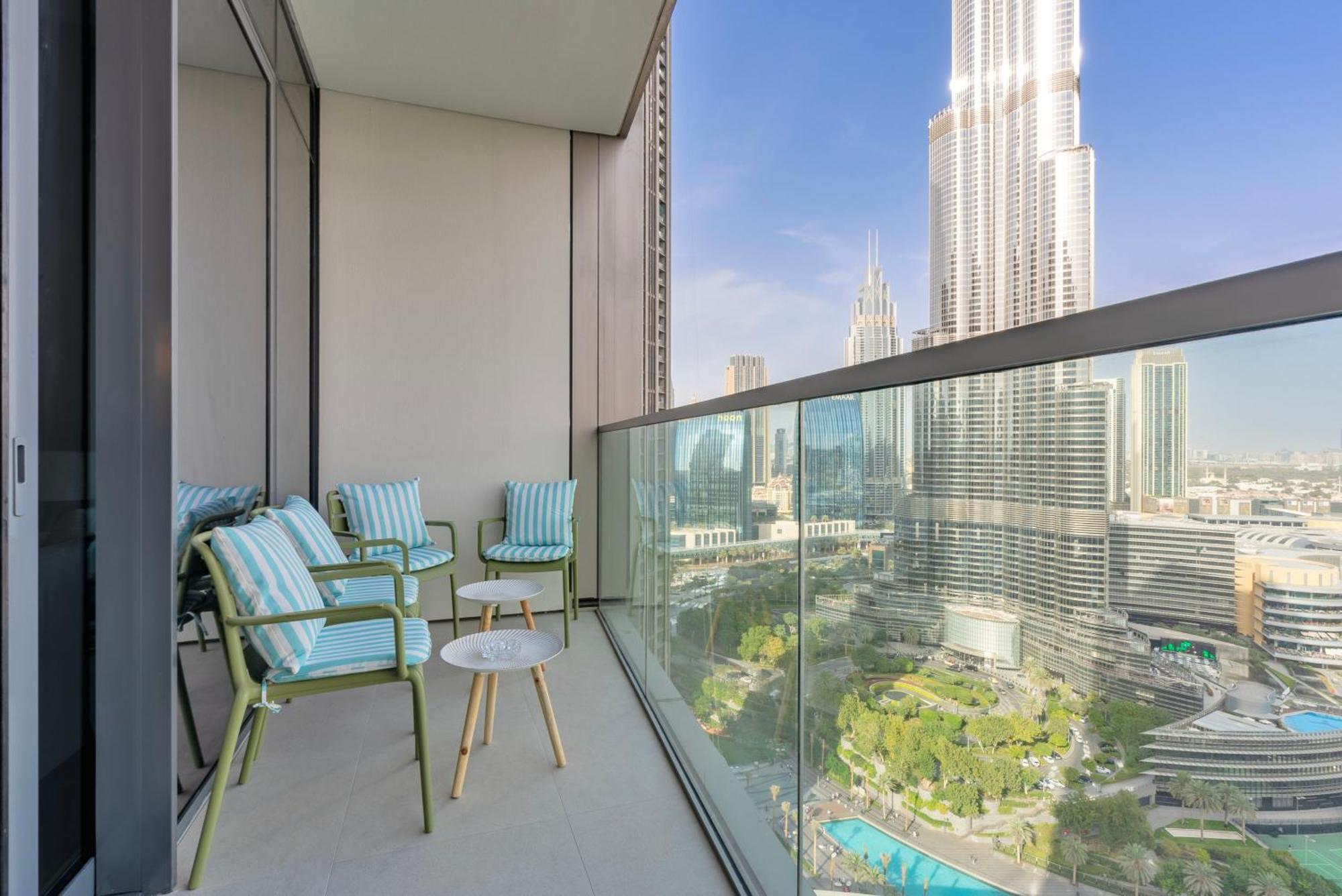 Downtown Luxury - Full Burj Khalifa & Fountain Views - 5 Minutes Walk To Mall *