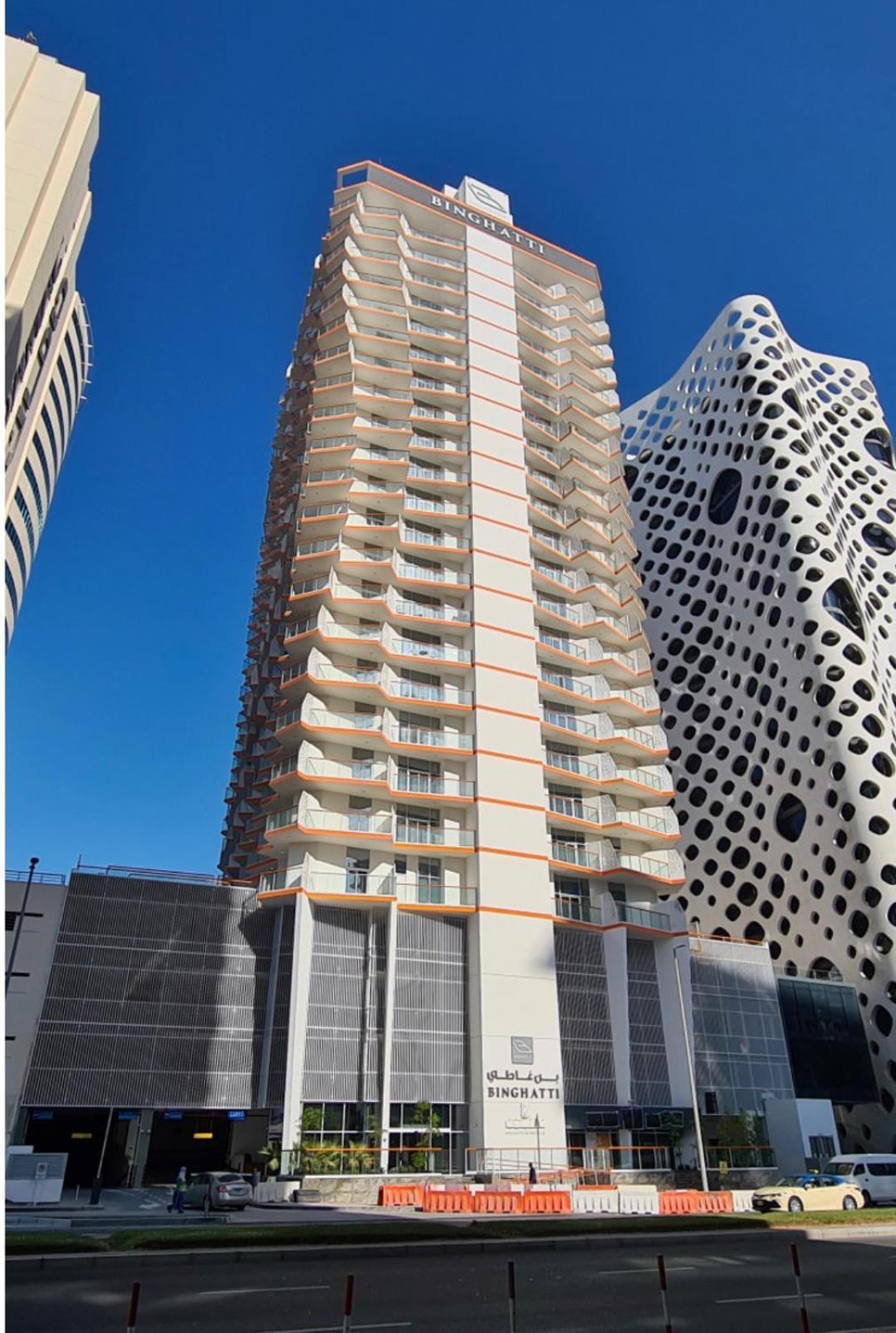 Apartment In Business Bay With Stunning Views Of Burj Khalifa & Canal *