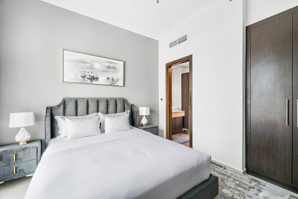 Stonetree - Elegant 1br With Amazing Building Facilities Apartment Dubai