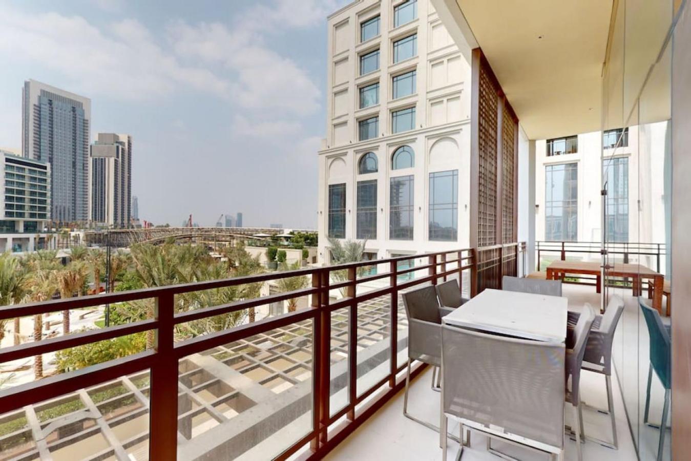 Sunset At Creek - Exquisite Two Bedroom Apartment *