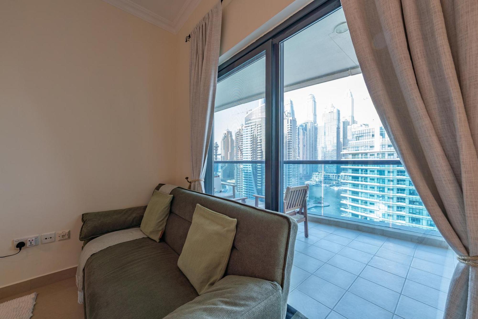 Perfect - 1bedroom With Full Marina View Apartment *