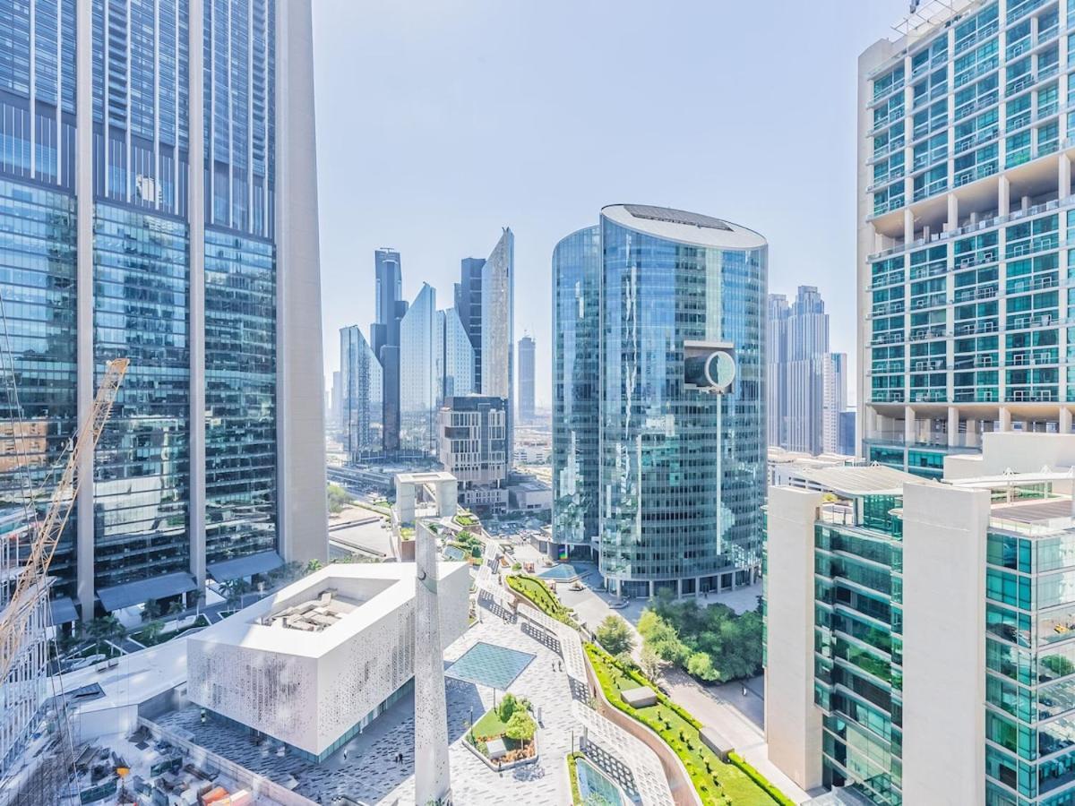 Luxury Spacious In The Iconic Park Towers