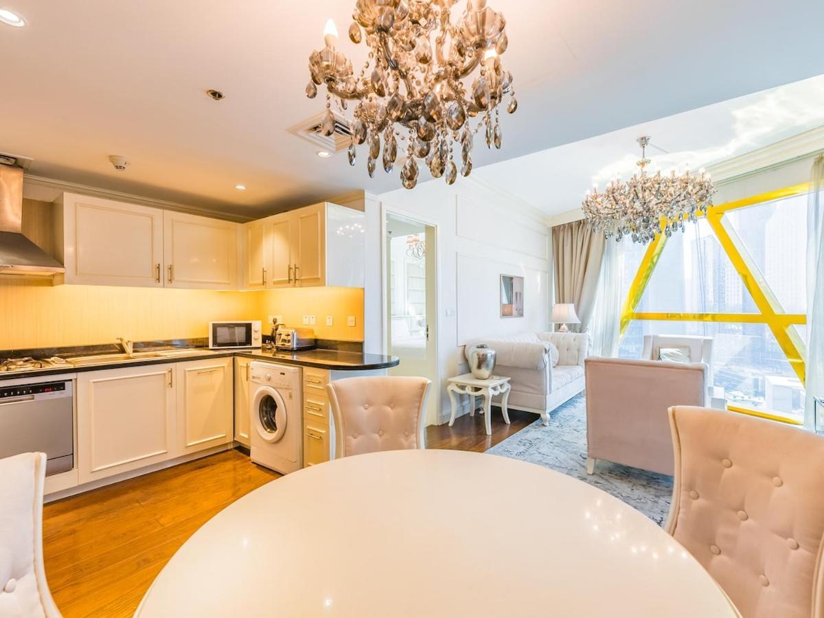 Luxury Spacious In The Iconic Park Towers Apartment *