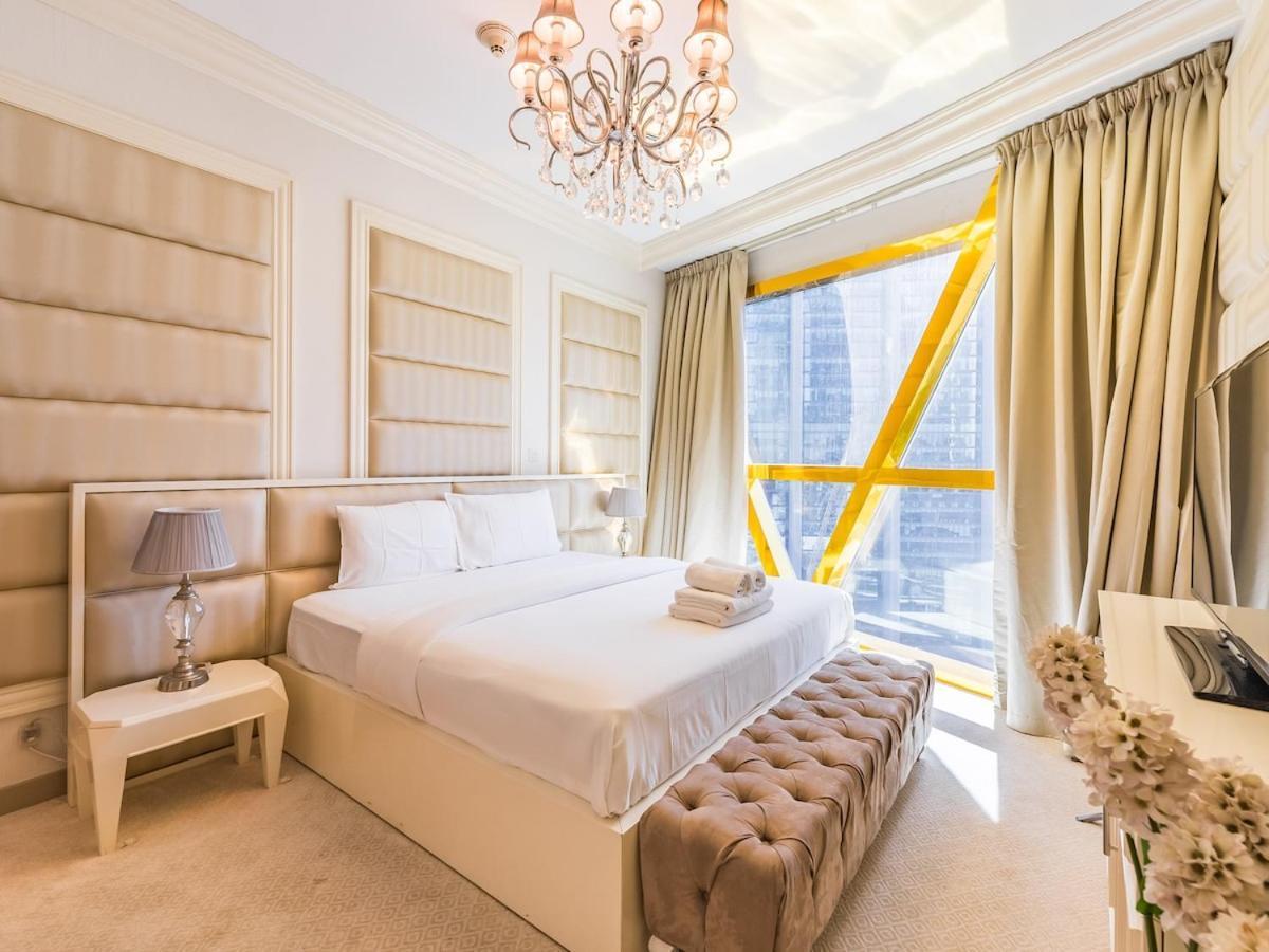 Luxury Spacious In The Iconic Park Towers