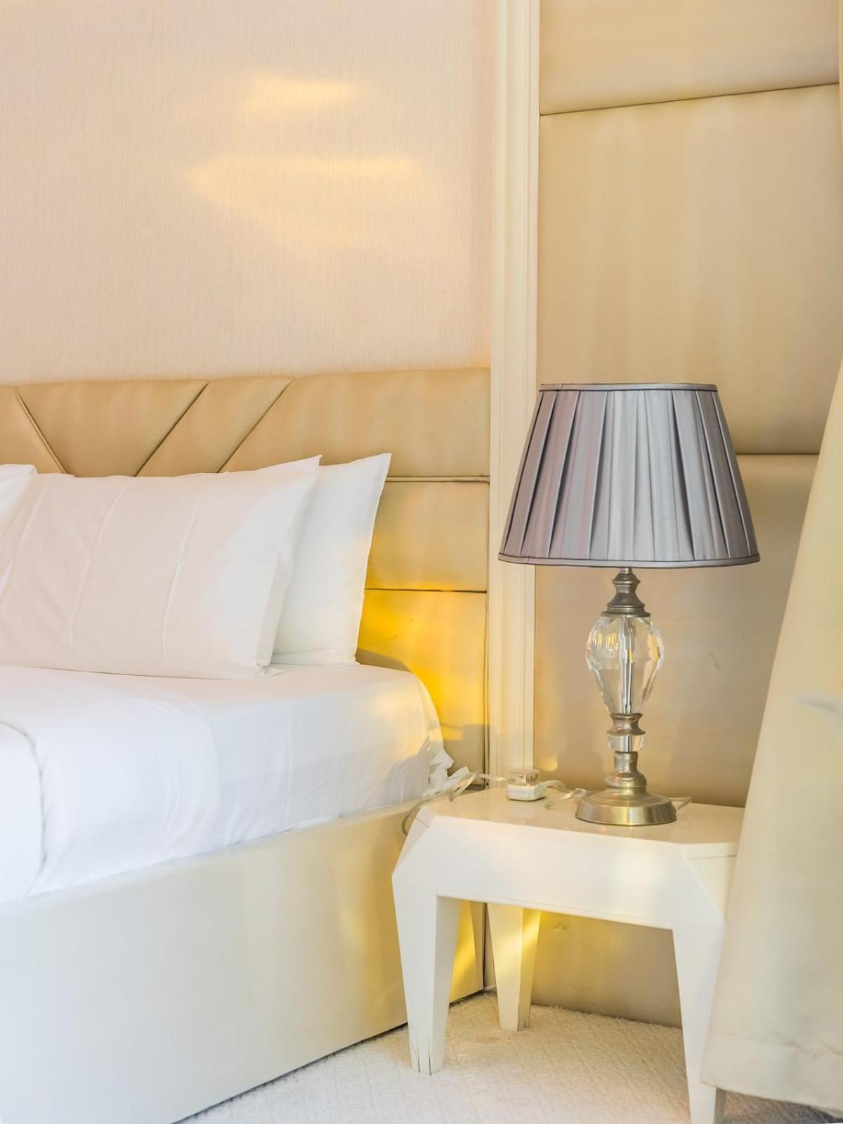 Apartment Luxury Spacious In The Iconic Park Towers