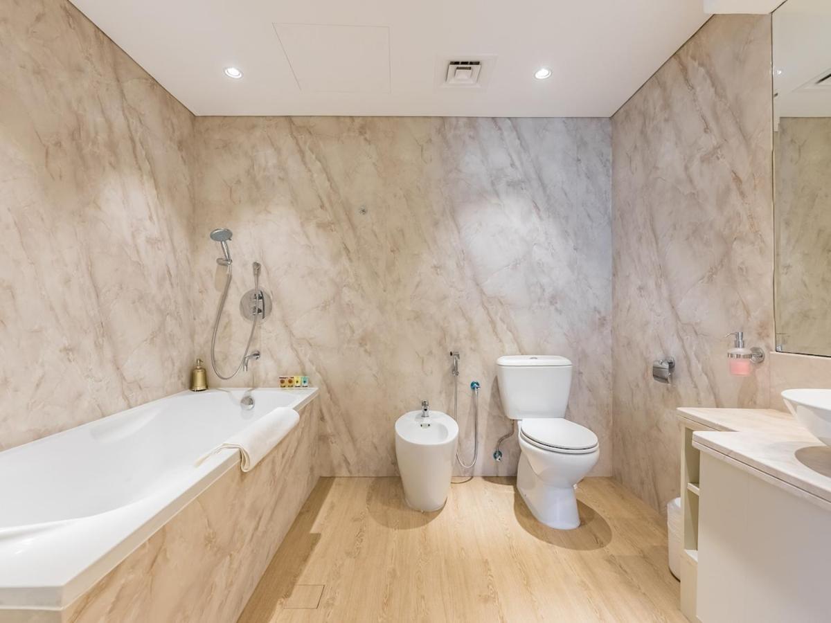 Apartment Luxury Spacious In The Iconic Park Towers Dubai