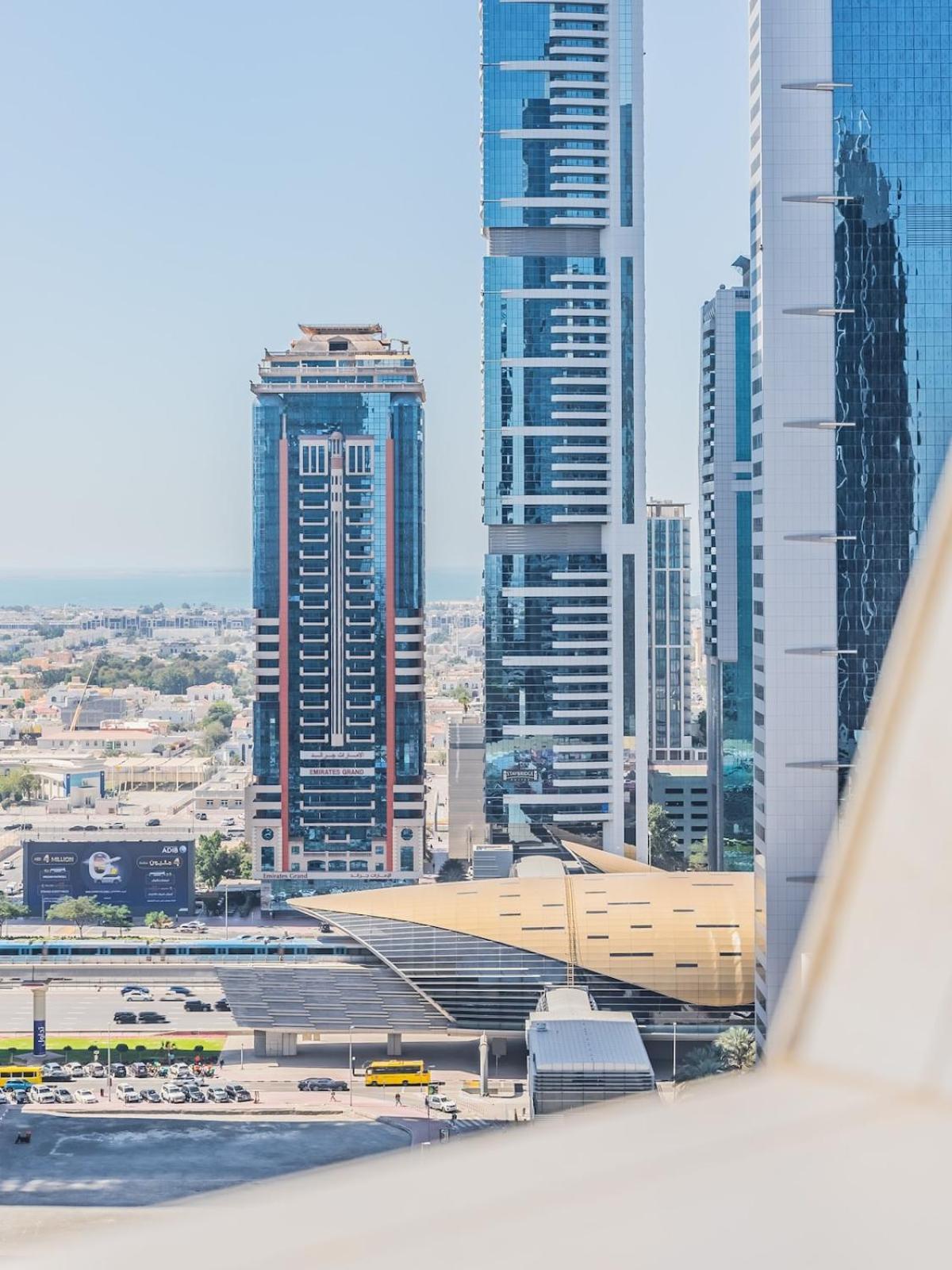 Luxury Spacious In The Iconic Park Towers