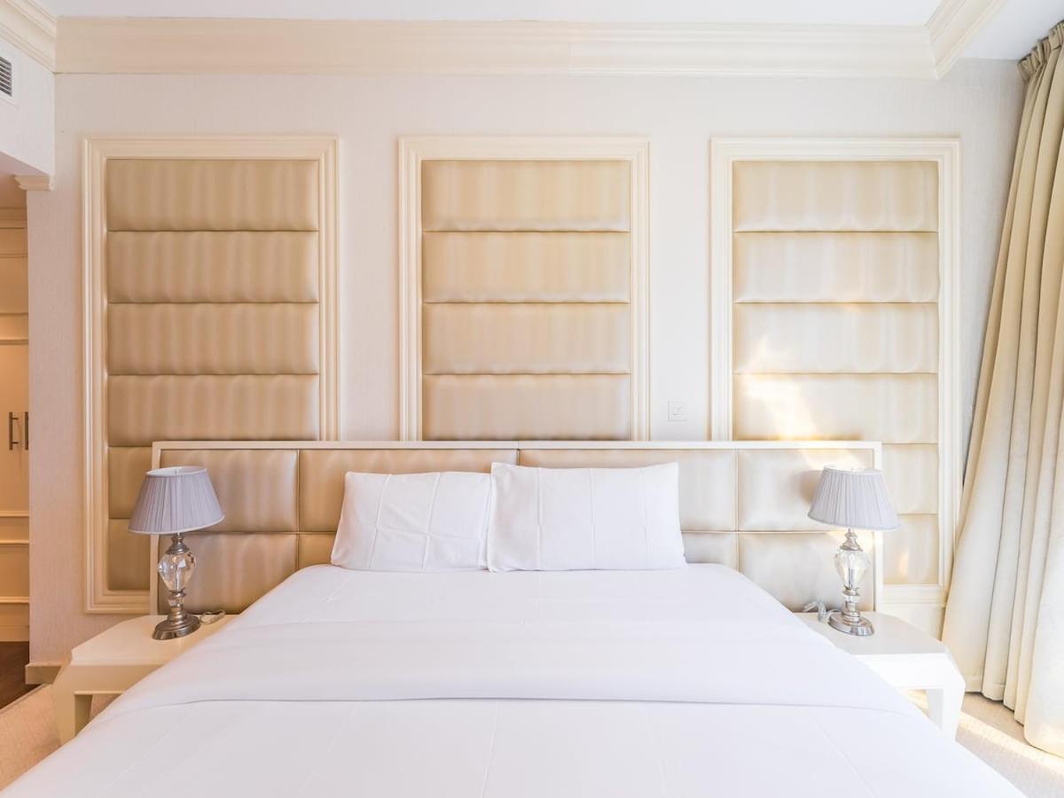 Luxury Spacious In The Iconic Park Towers *