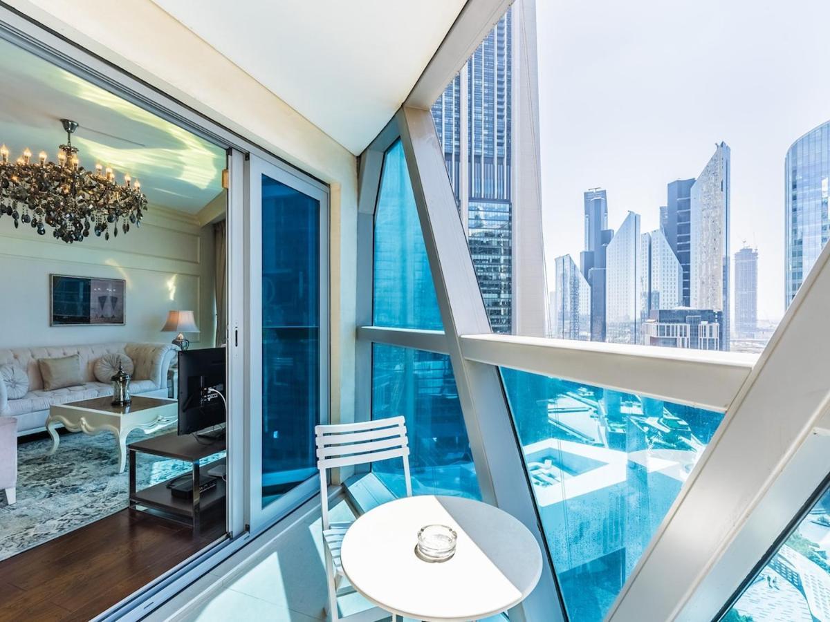 Luxury Spacious In The Iconic Park Towers Apartment Dubai