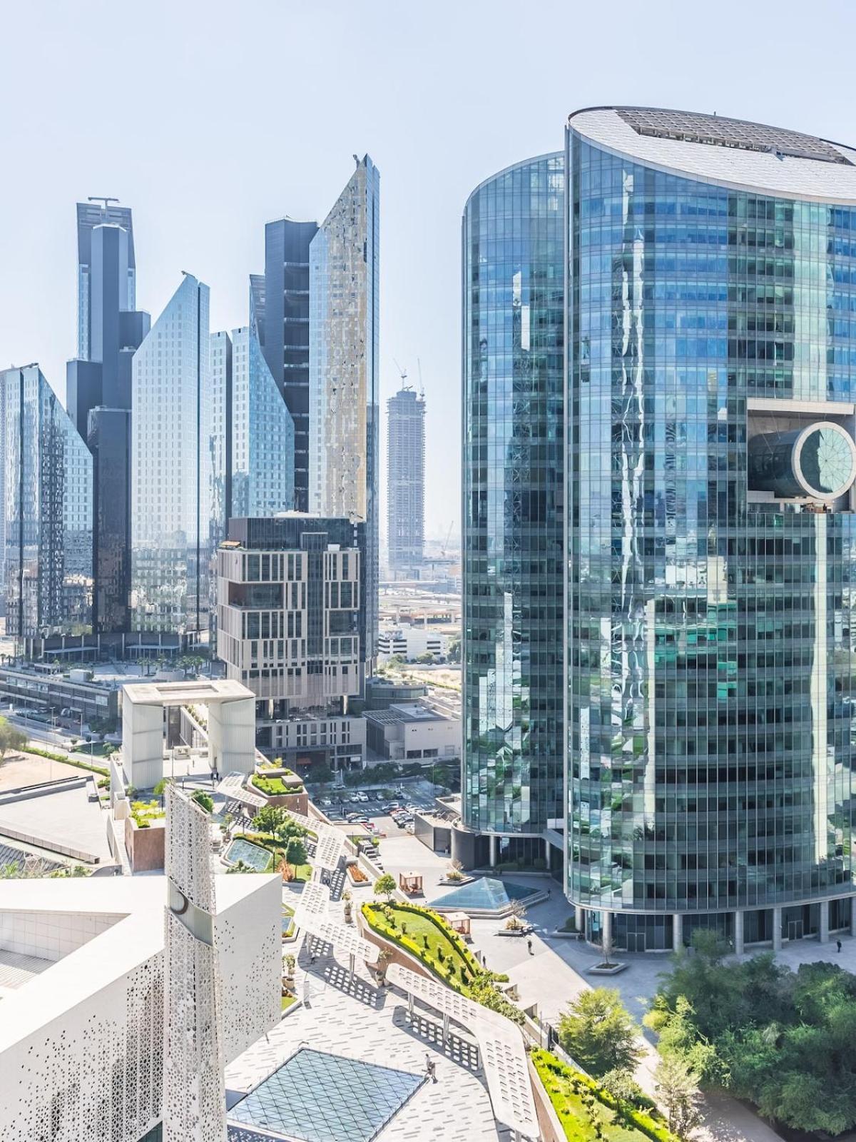 Luxury Spacious In The Iconic Park Towers Apartment *