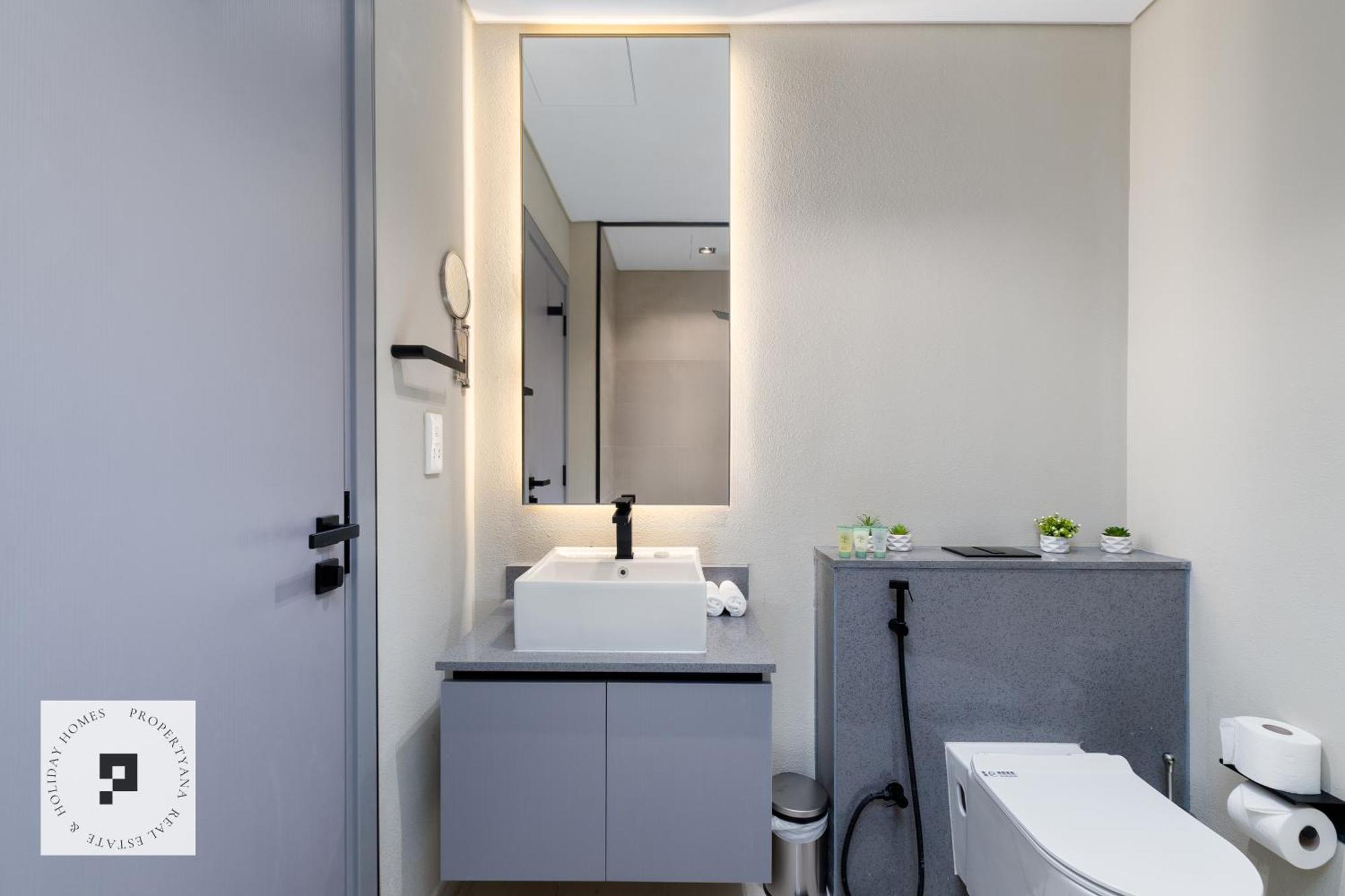 Budget-friendly Brand New In Mag 980 Apartment *