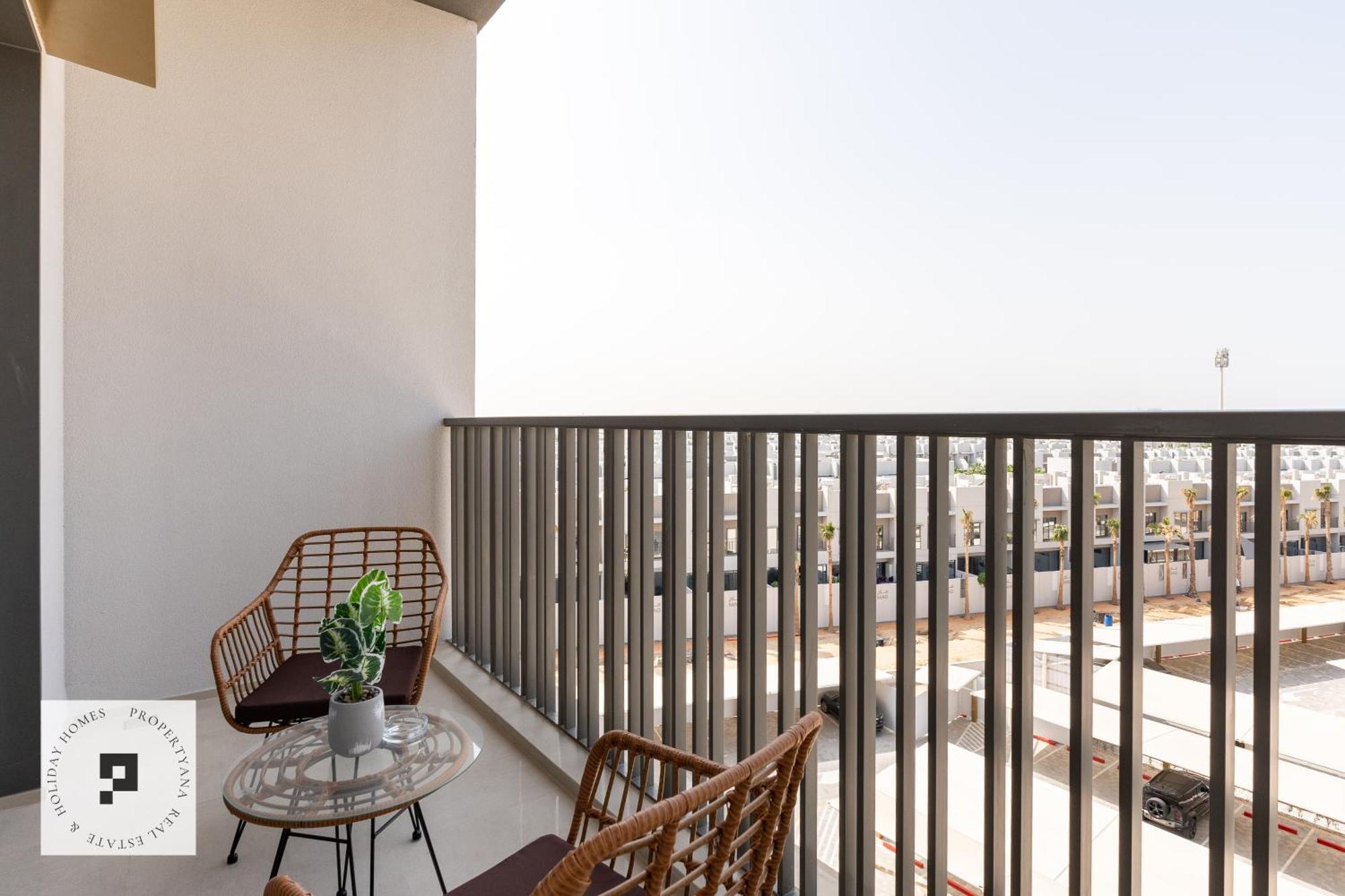 Budget-friendly Brand New In Mag 980 Apartment