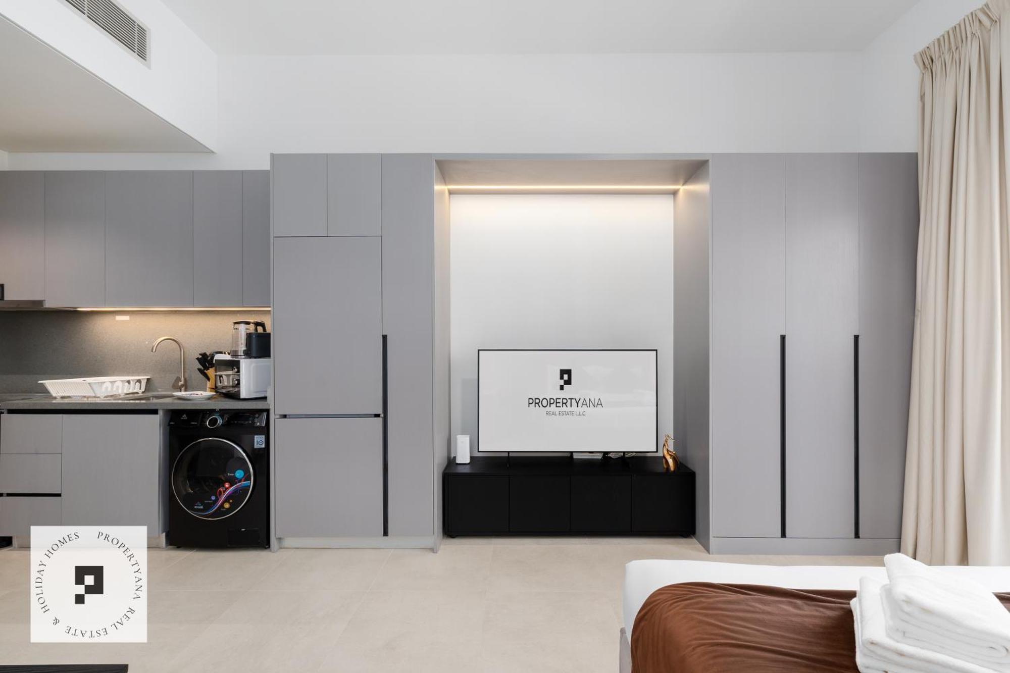 Budget-friendly Brand New In Mag 980 Dubai
