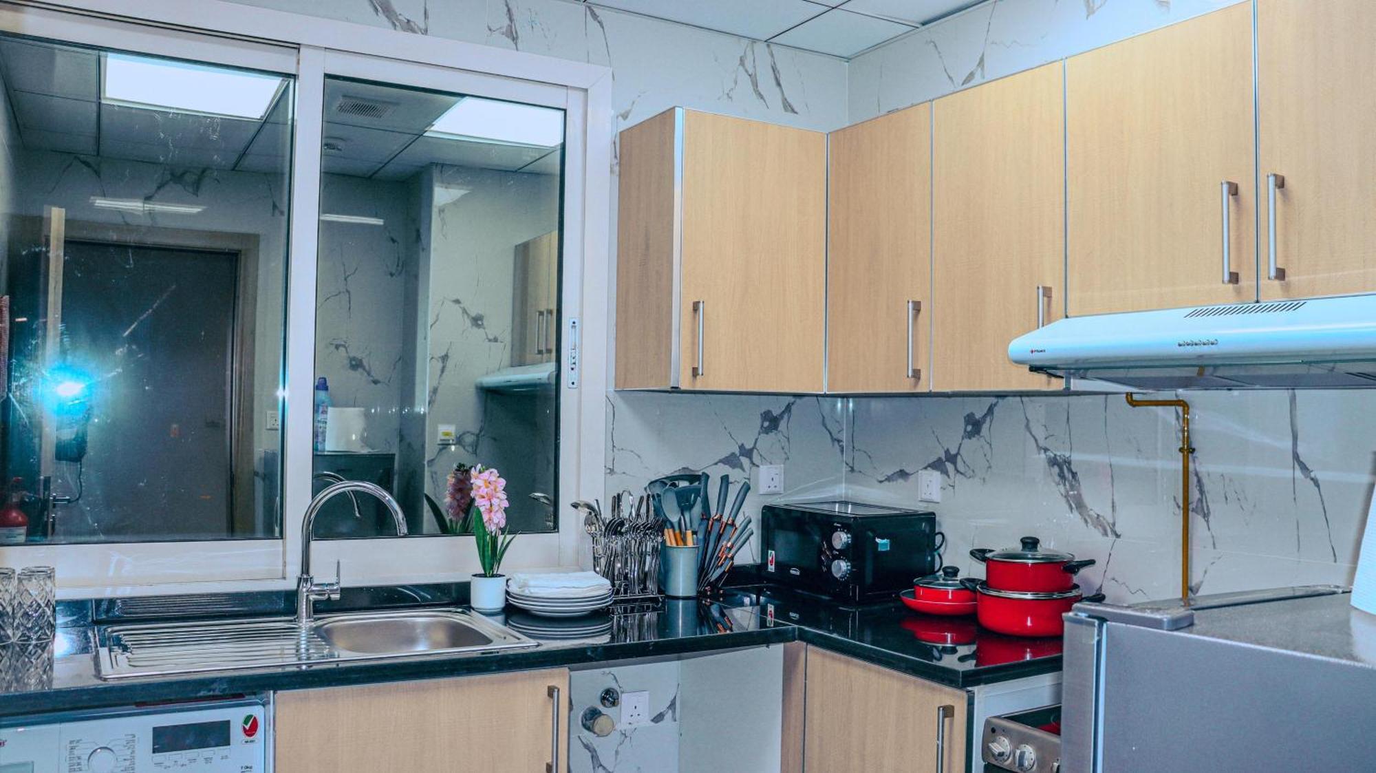 Holiday home Chic 1-bedroom Hall With Wi-fi Dubai