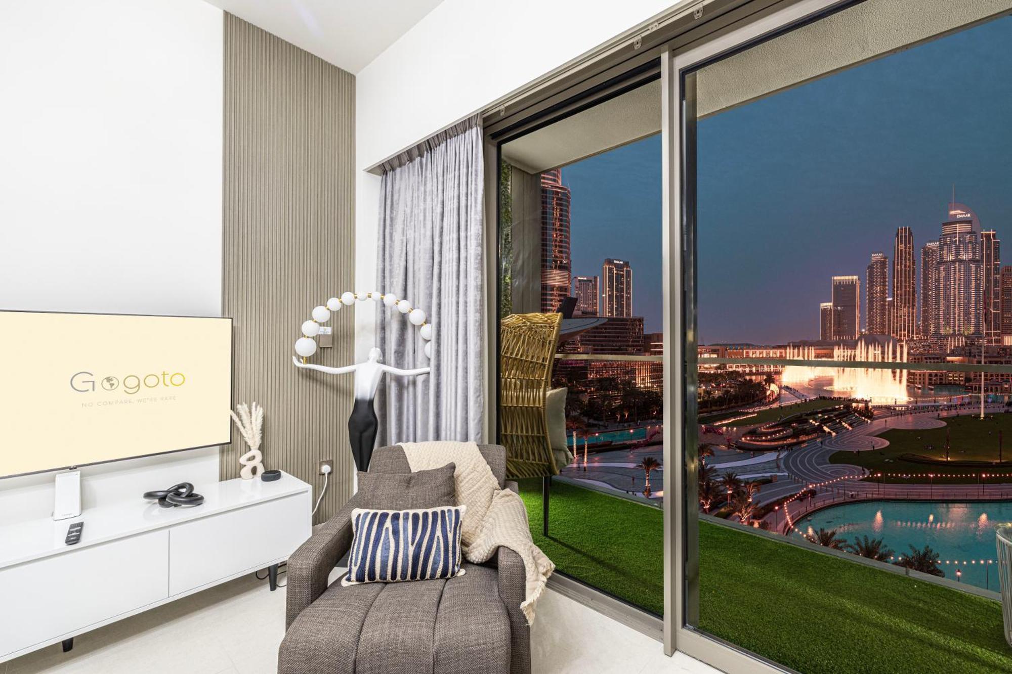 Luxury Burj And Fountain View 5 Min To Mall Apartment