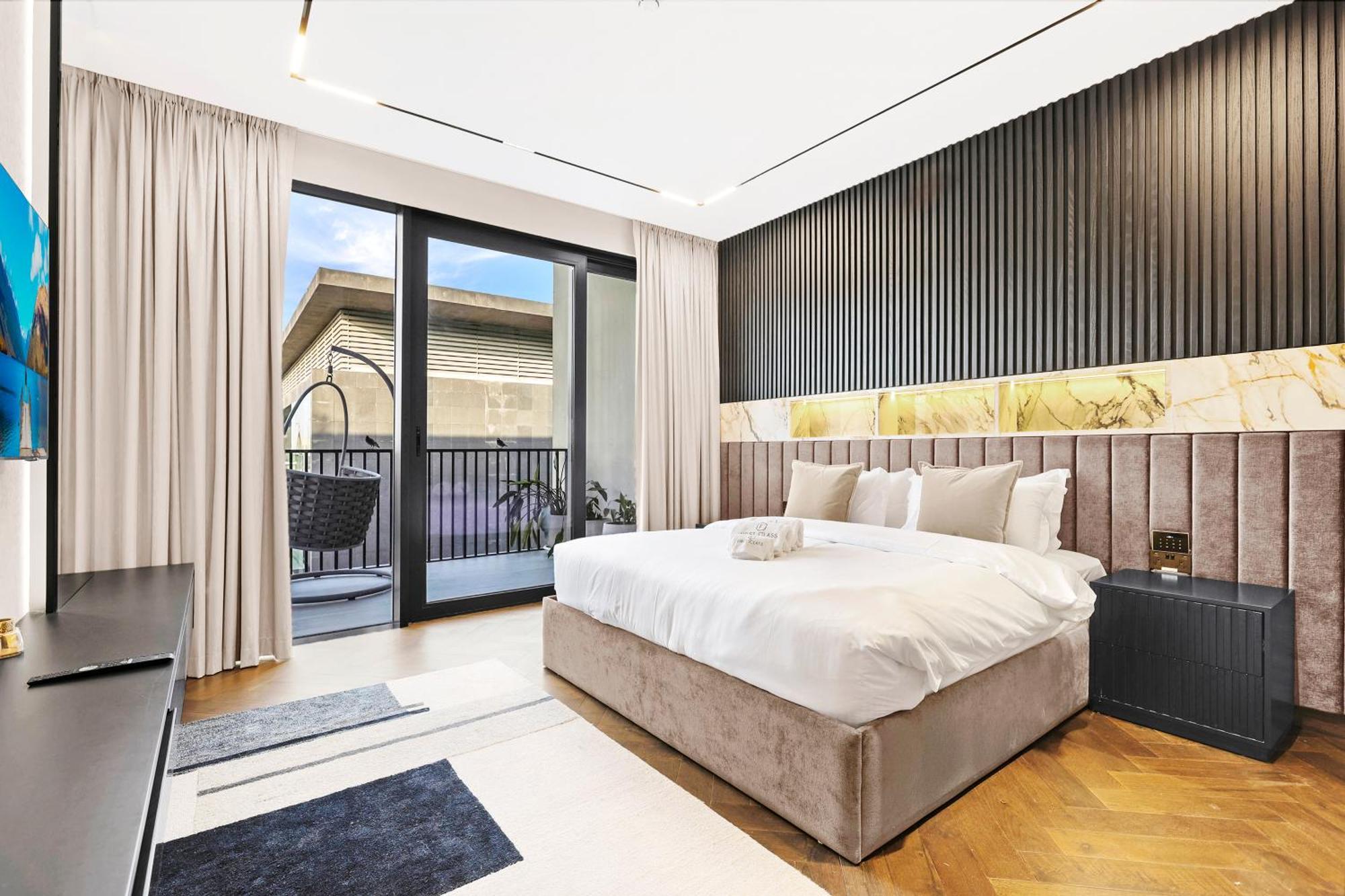 First Class Penthouse Elegance Meets Luxury Dubai