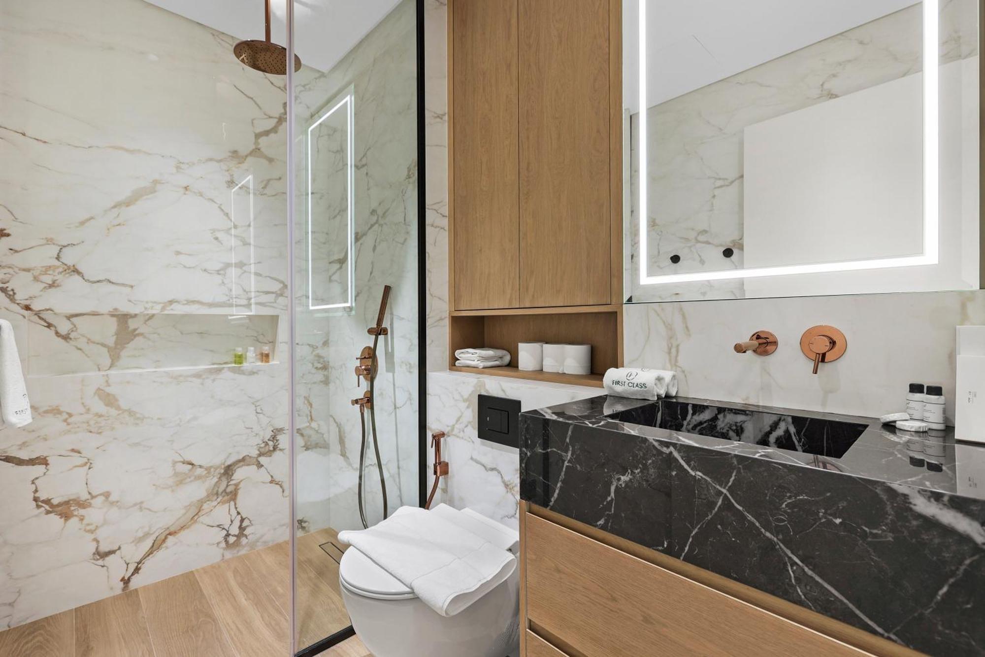 First Class Penthouse Elegance Meets Luxury *