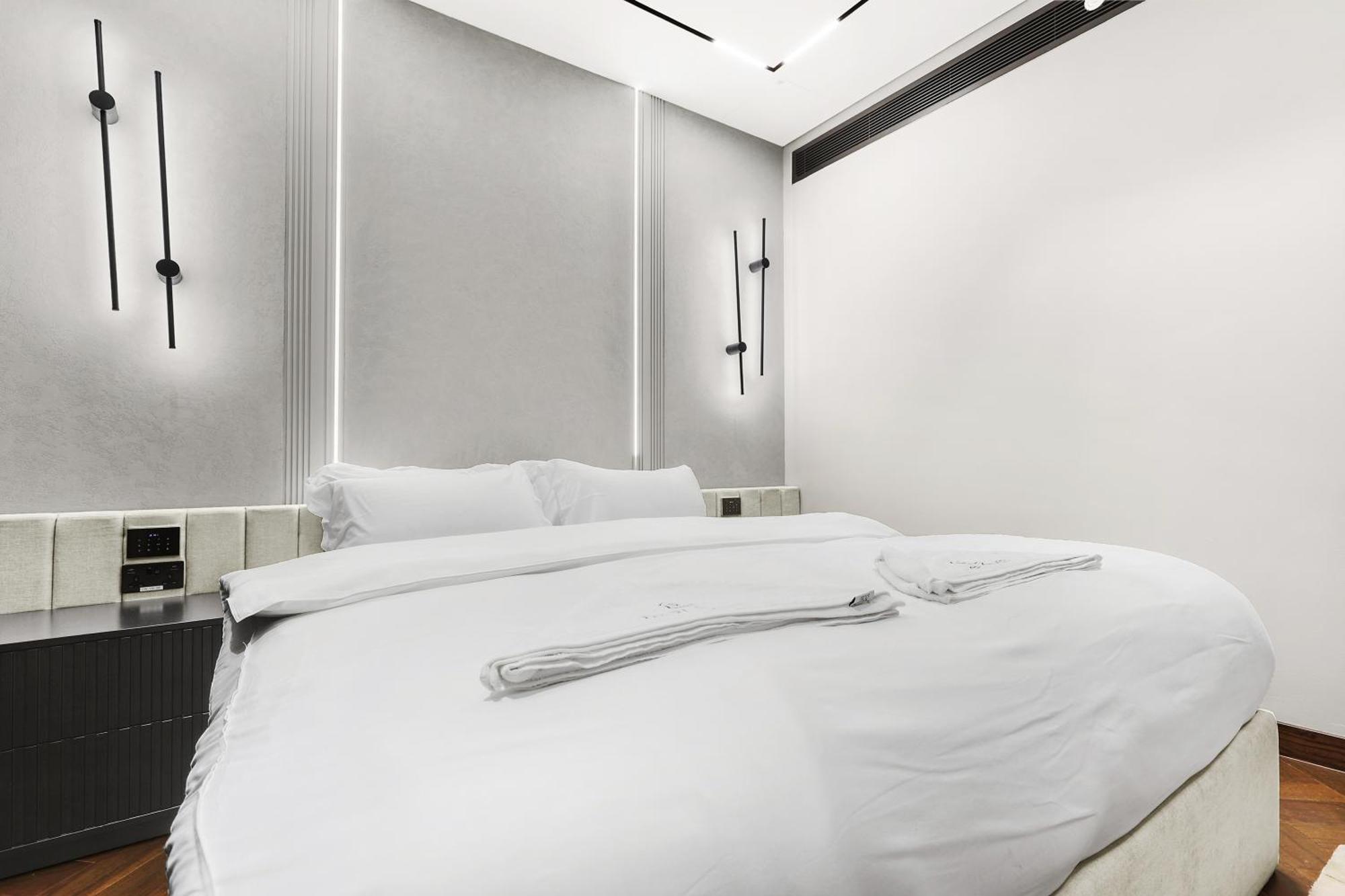 First Class Penthouse Elegance Meets Luxury