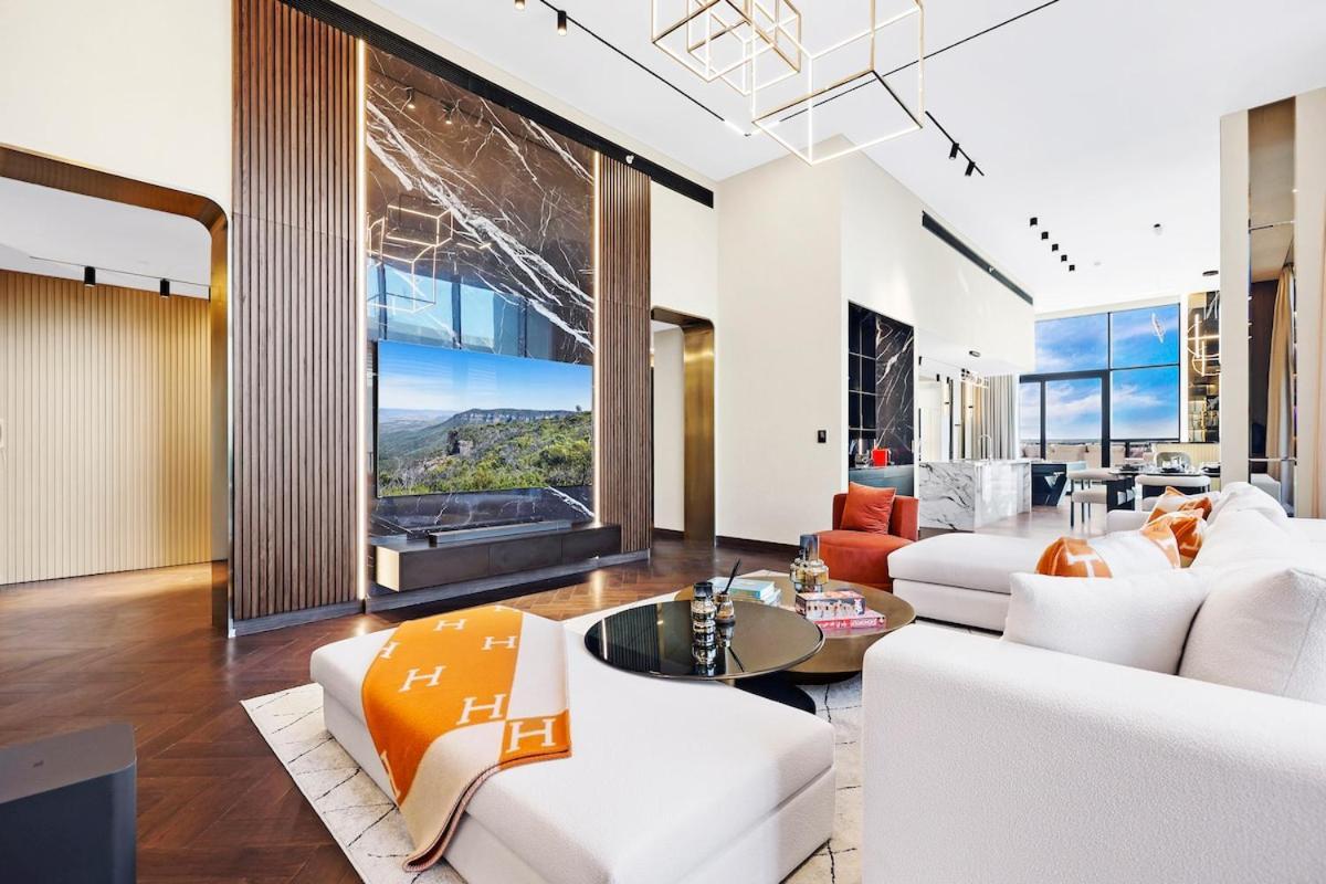 First Class Penthouse Elegance Meets Luxury