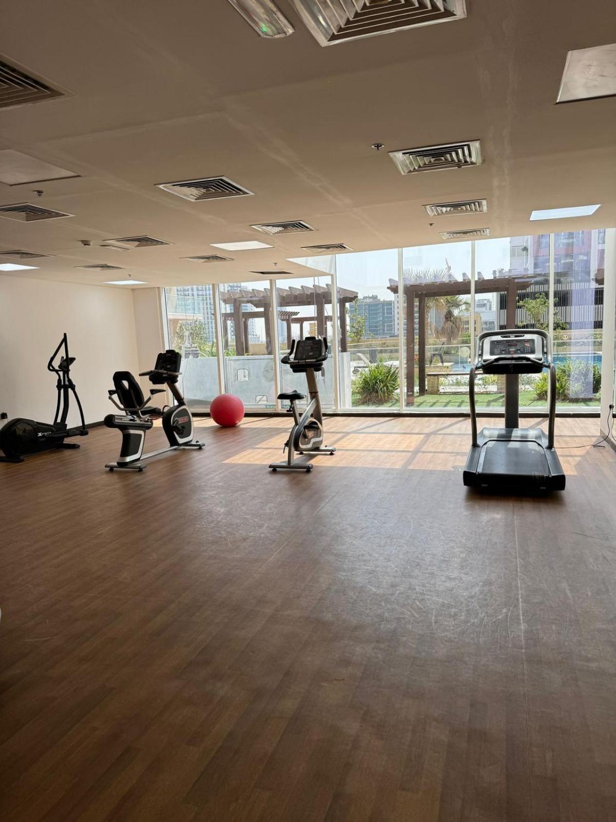 Fully Equipped Prime Location With Pool & Gym *