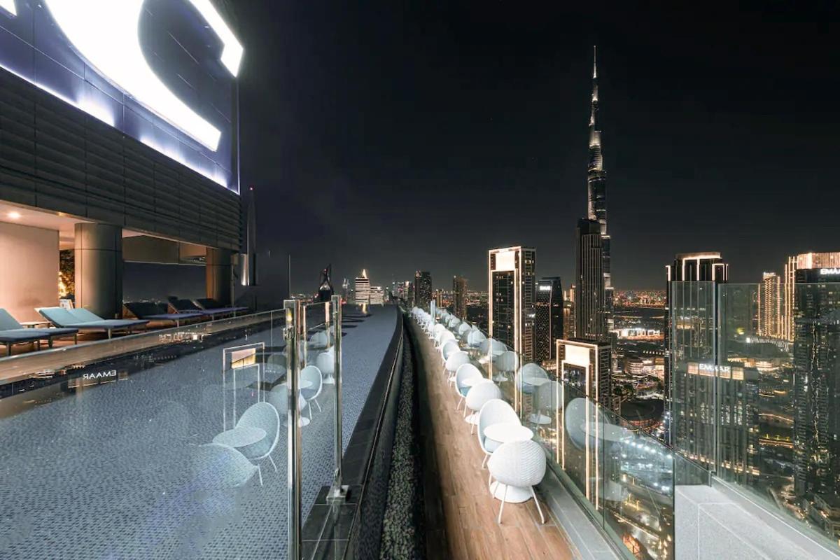 Apartment Stunning Burj View - High Infinity Pool - Cozy 2br