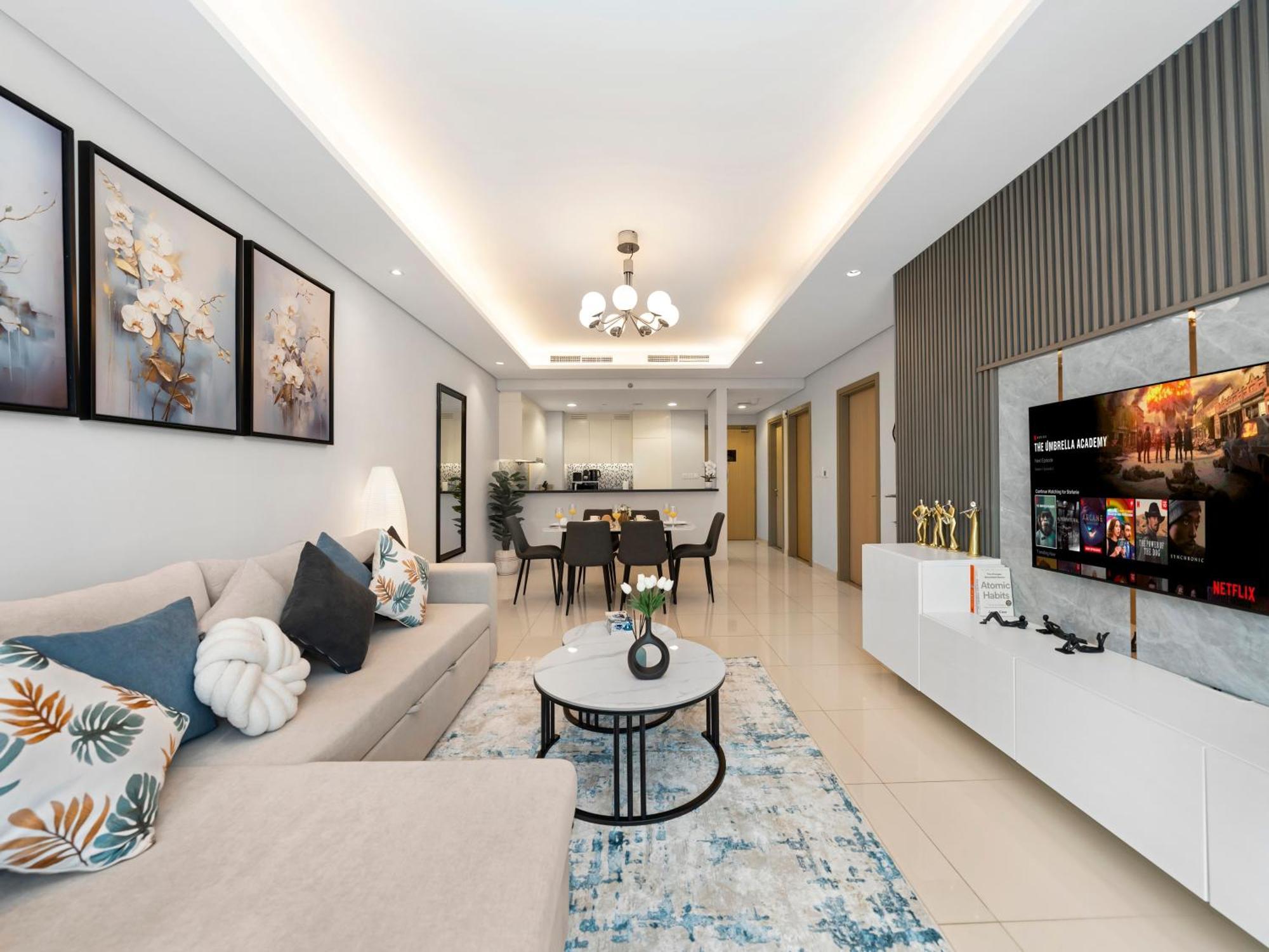 Stunning Burj View - High Infinity Pool - Cozy 2br Dubai