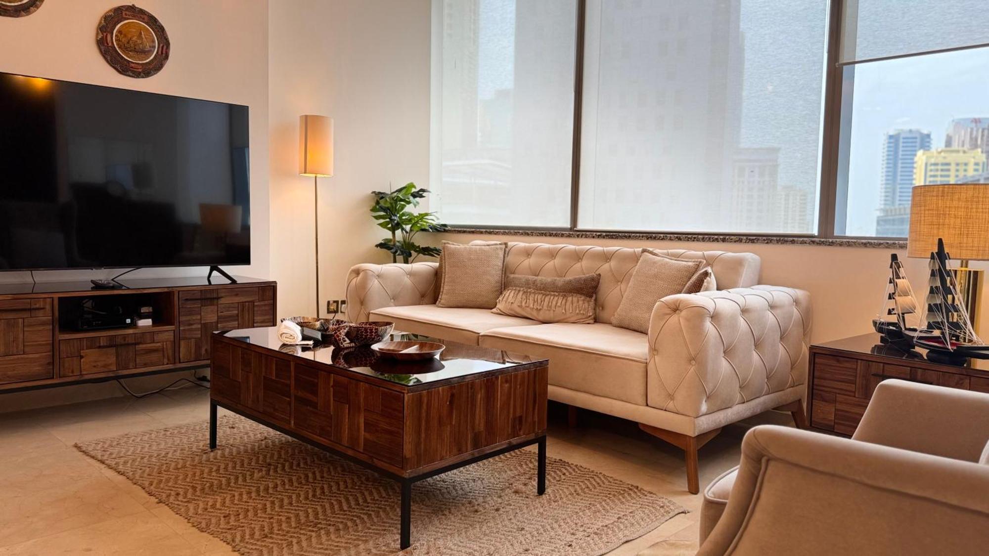 Ashri Stylish African-inspired In Difc Apartment Dubai