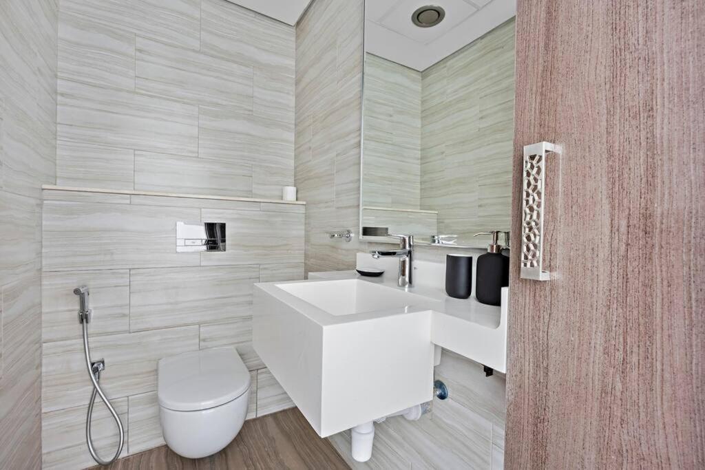 Apartment Stonetree - New Stylish 1 Bedroom In Jlt *