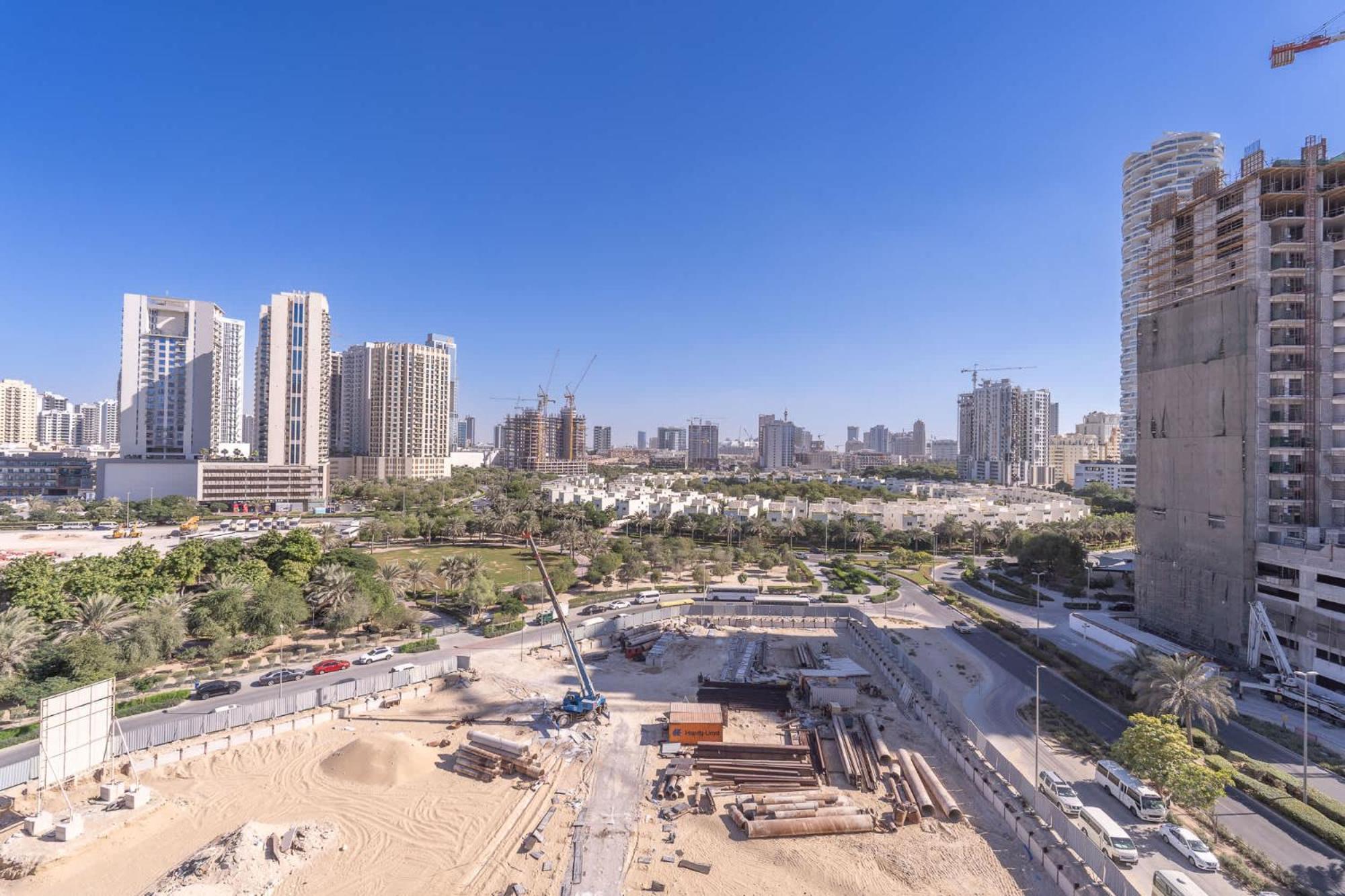 Comfortable Flat That Sleeps 2 Near Circle Mall Apartment Dubai