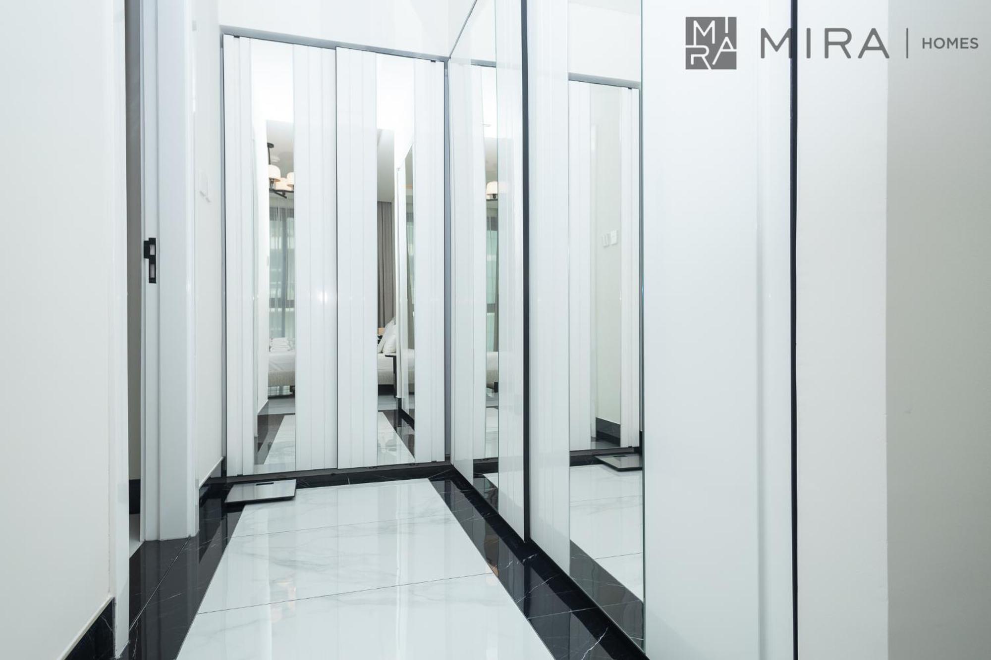 Mira Homes - Beautiful 2 Bedroom With Canal View In Business Bay Apartment *