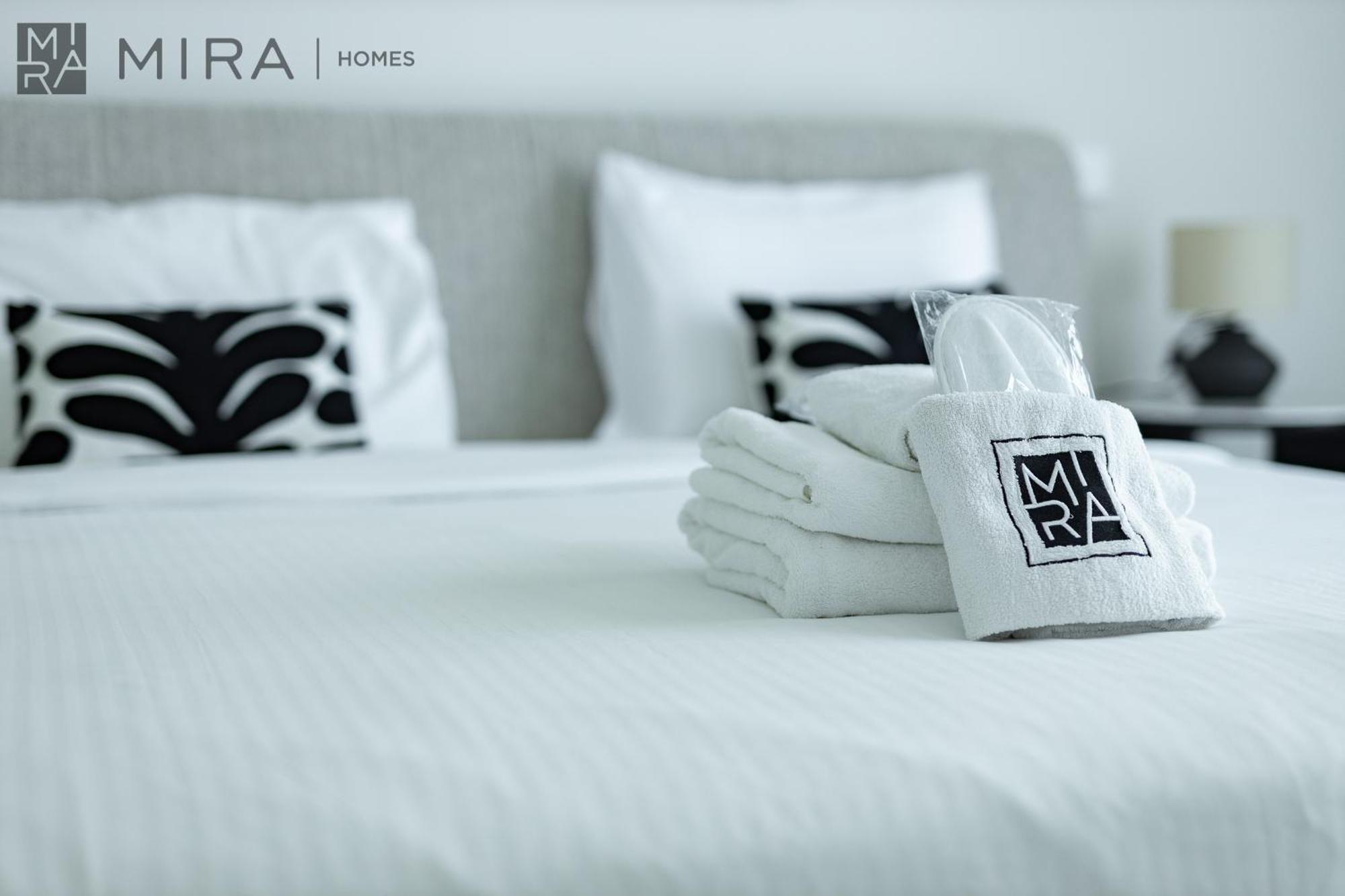 Mira Homes - Beautiful 2 Bedroom With Canal View In Business Bay