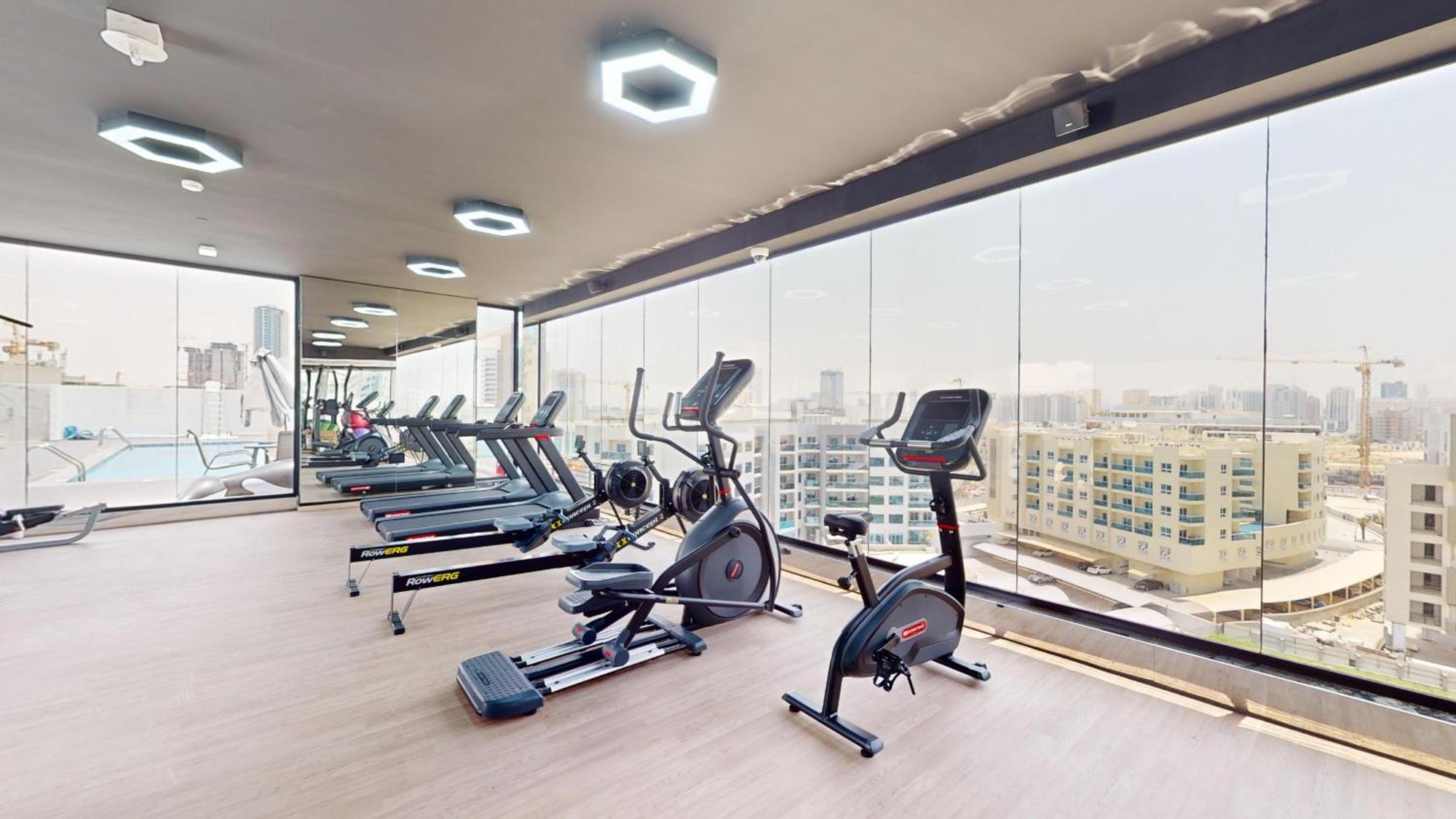Premium 1br Retreat In Arjan Premier Location Apartment *